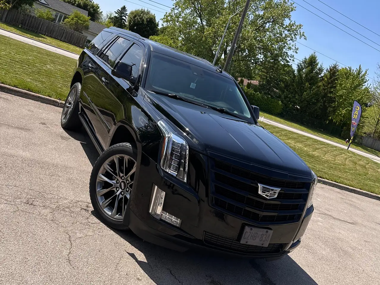 Cadillac Escalade снимка Cadillac Escalade