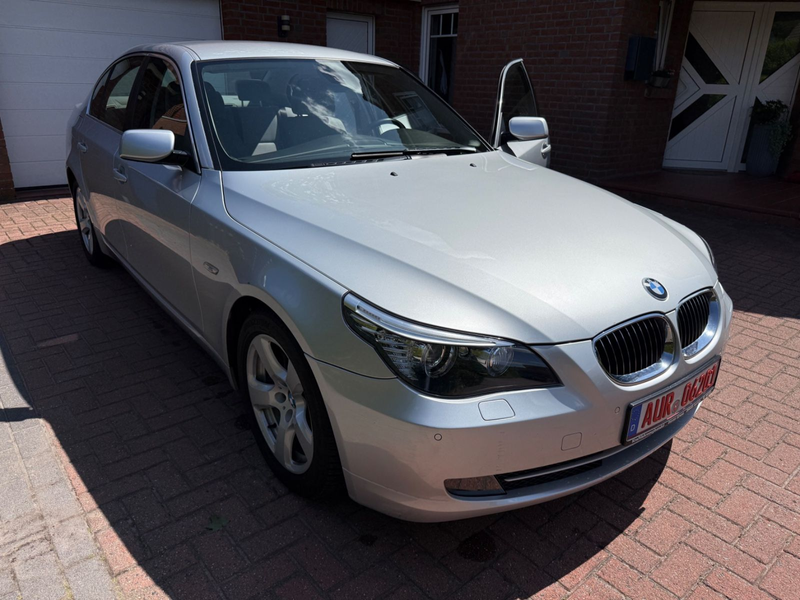 BMW 523 i Advantage Paket*Xenon*Navi*l. Sitze, — photo 2