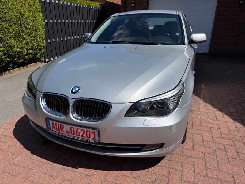 BMW 523 i Advantage Paket*Xenon*Navi*l. Sitze,