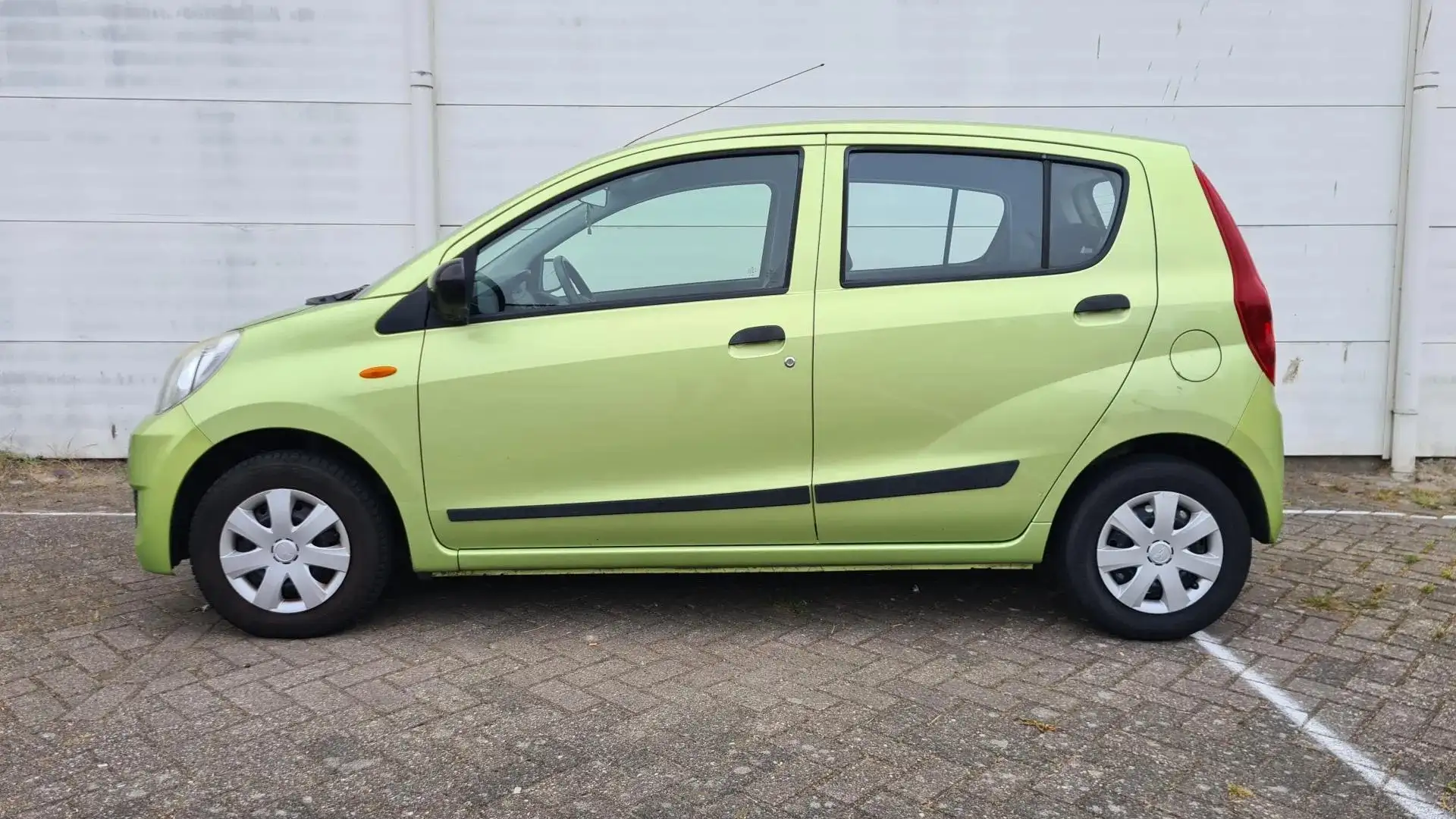 Daihatsu Cuore 1.0 Comfort Verde - 2
