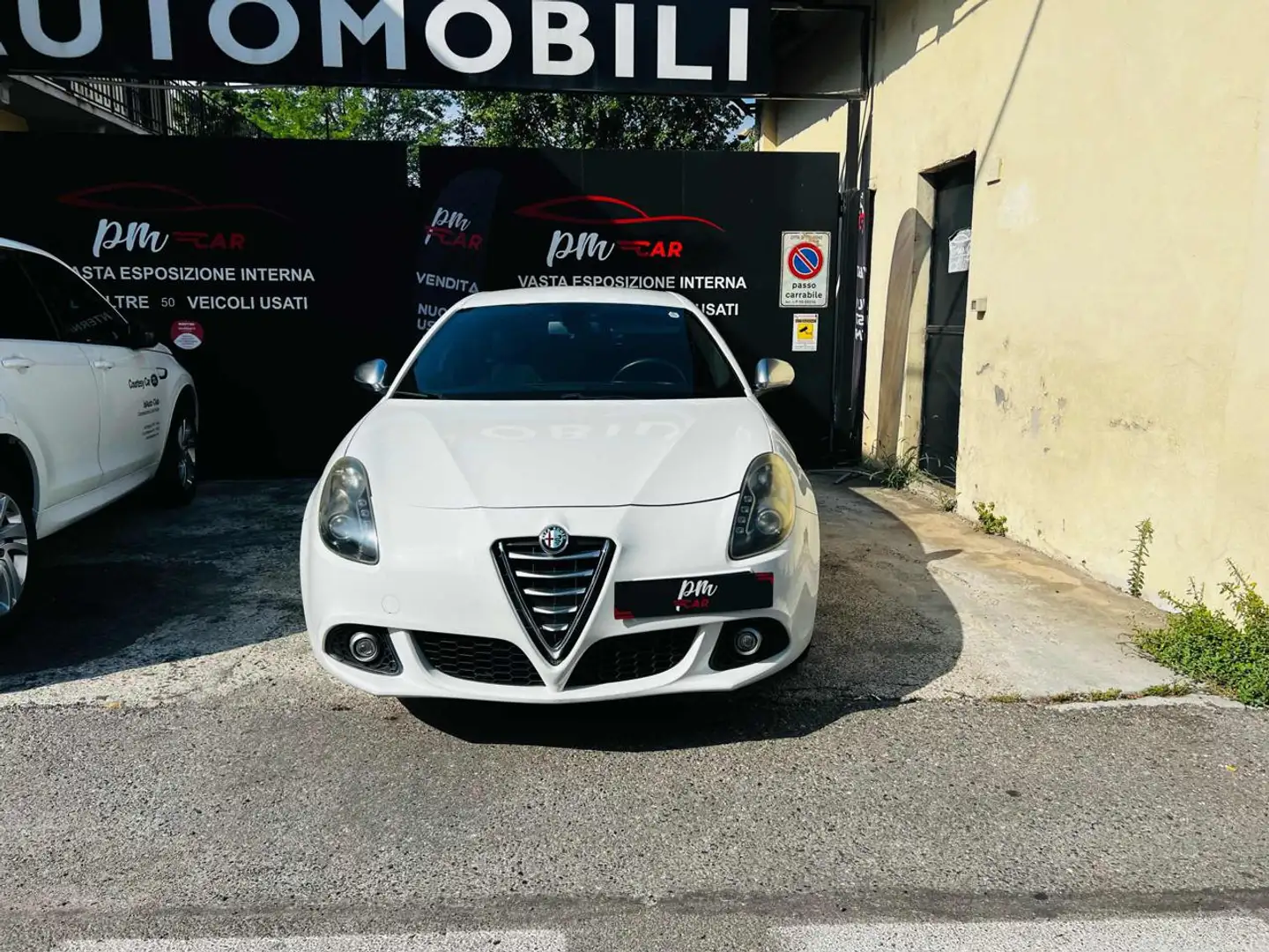 Alfa Romeo Giulietta 2.0 JTDm-2 150 CV Distinctive Білий - 2
