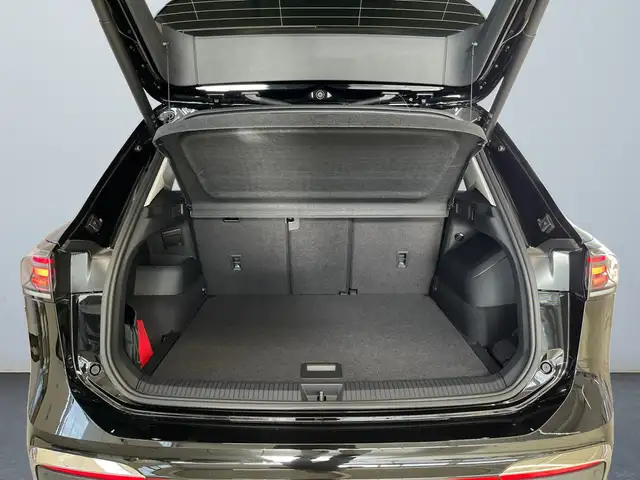 Volkswagen Tiguan view 14
