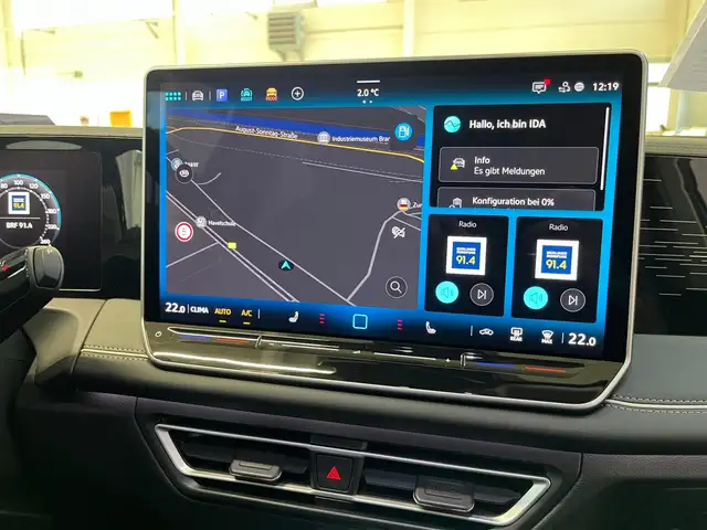 Volkswagen Tiguan view 13