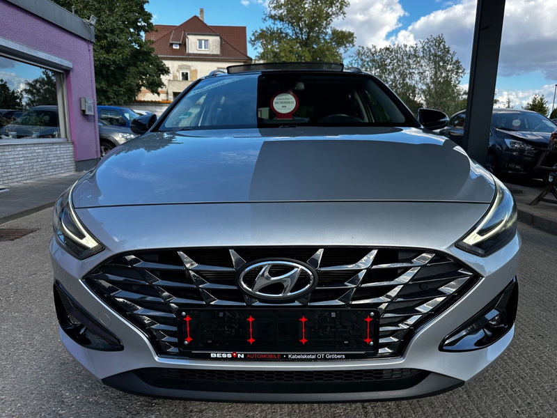 Hyundai i30 cw Intro Edition "KAMERA"PANORAMA"HU/AU neu" — photo 2