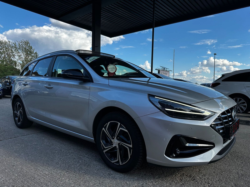 Hyundai i30 cw Intro Edition "KAMERA"PANORAMA"HU/AU neu" — photo 4