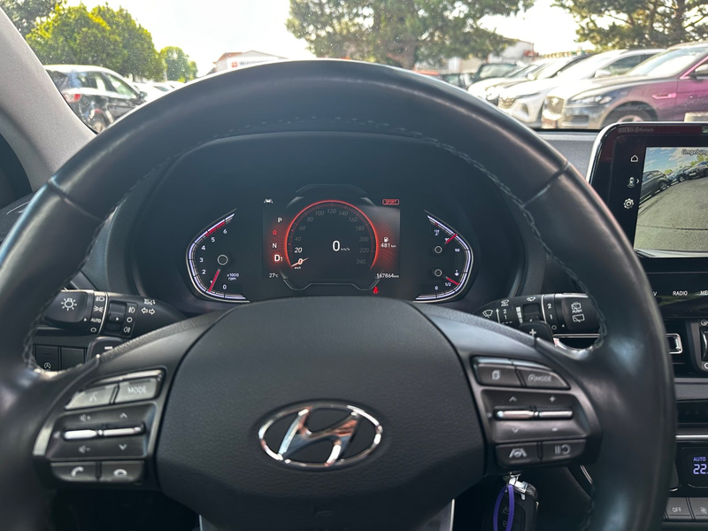Hyundai i30 cw Intro Edition "KAMERA"PANORAMA"HU/AU neu" — photo 35