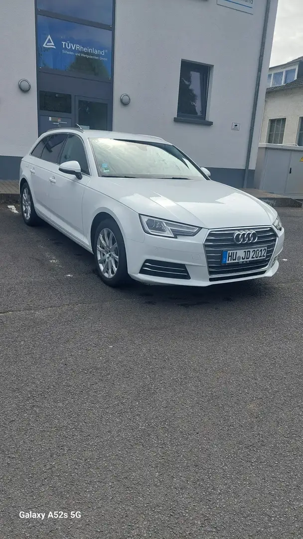 Audi A4 Avant 2.0 TDI ultra S tronic - 1