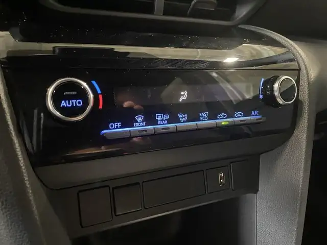 Toyota Yaris view 11