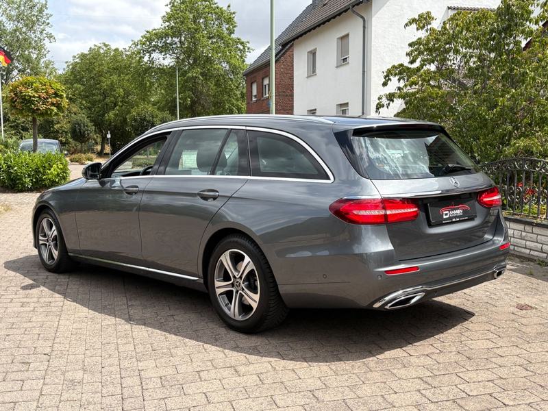Mercedes-Benz E 220 d E T-Modell/Sehr Gepflegt/1 Hand/S Heft/. — photo 3