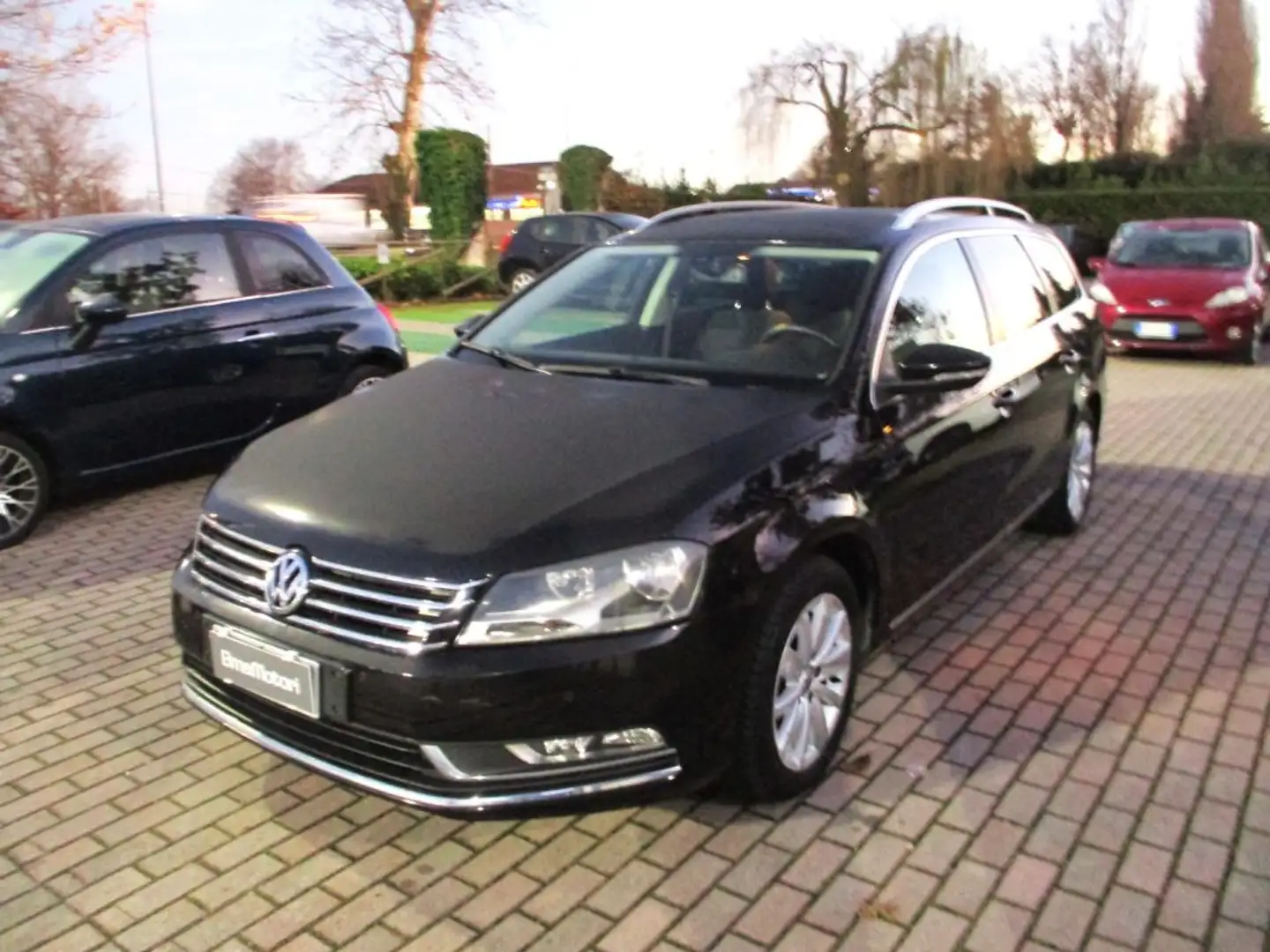 Volkswagen Passat Var. 2.0 TDI Comfortline EURO6 - SediliRisc/NAVI Schwarz - 2