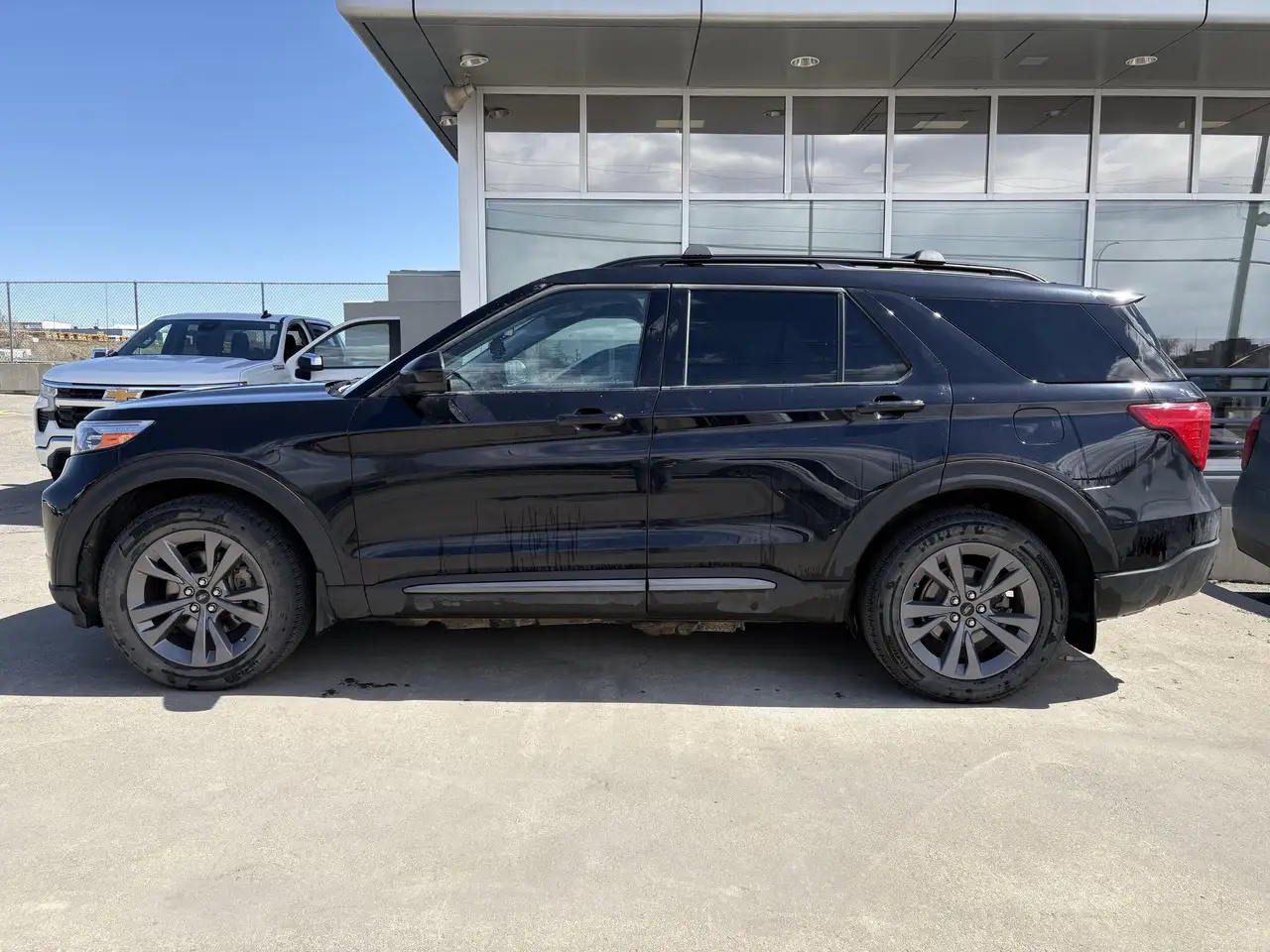 Ford Explorer снимка Ford Explorer