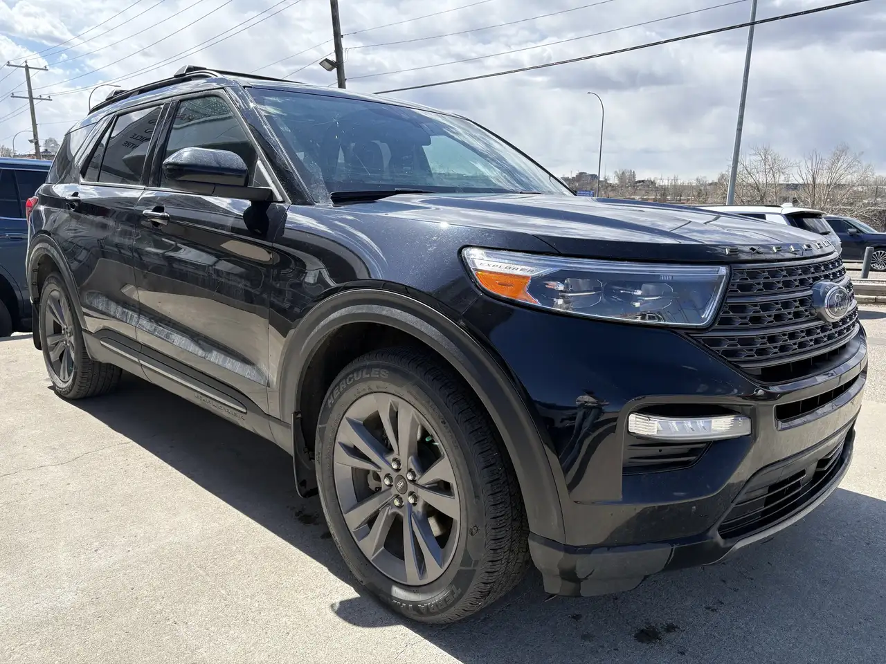 Ford Explorer снимка Ford Explorer