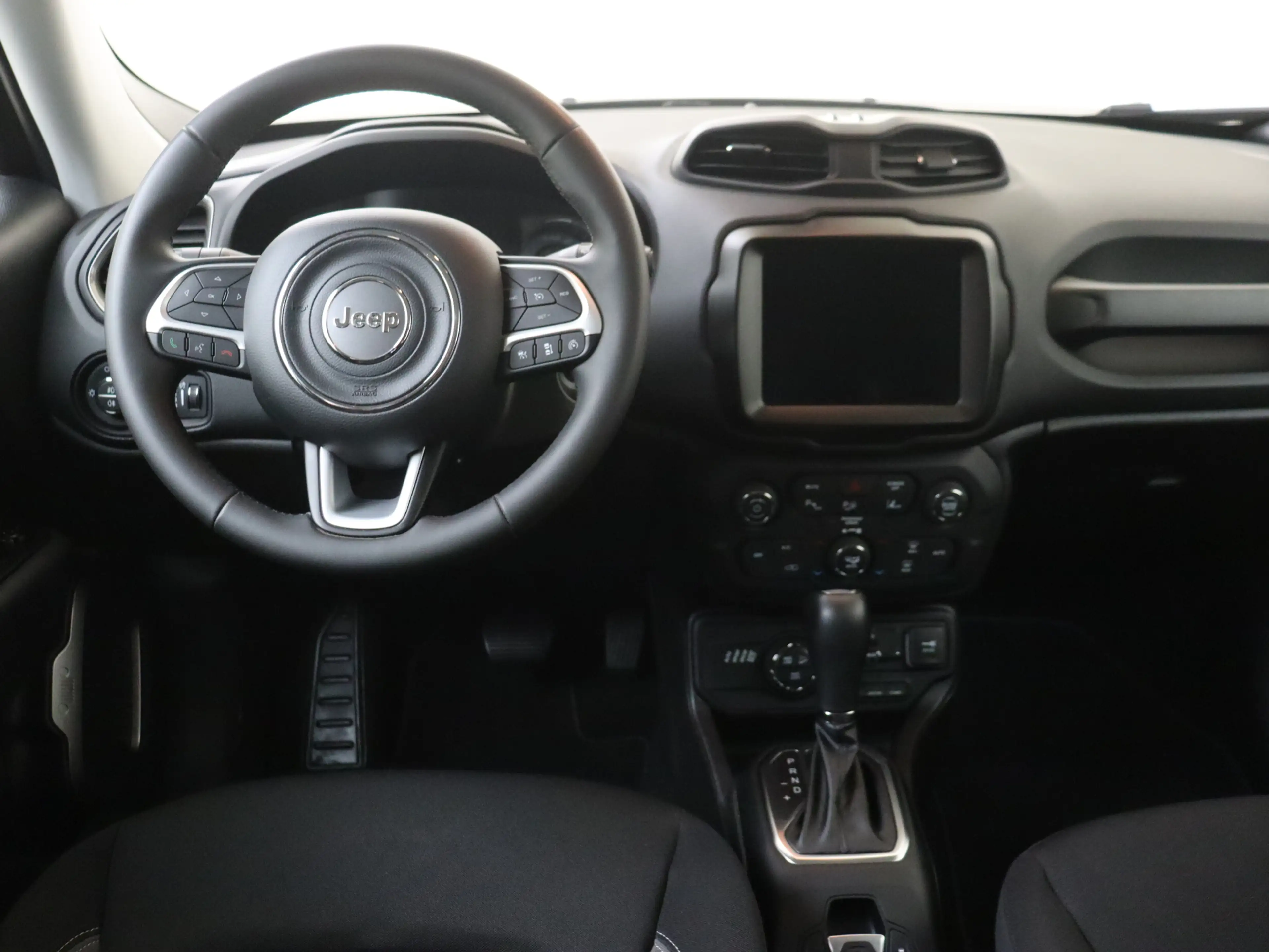 Jeep Renegade 4xe 190 Plug-in Hybrid Limited | | 4WD | Camera | — photo 3