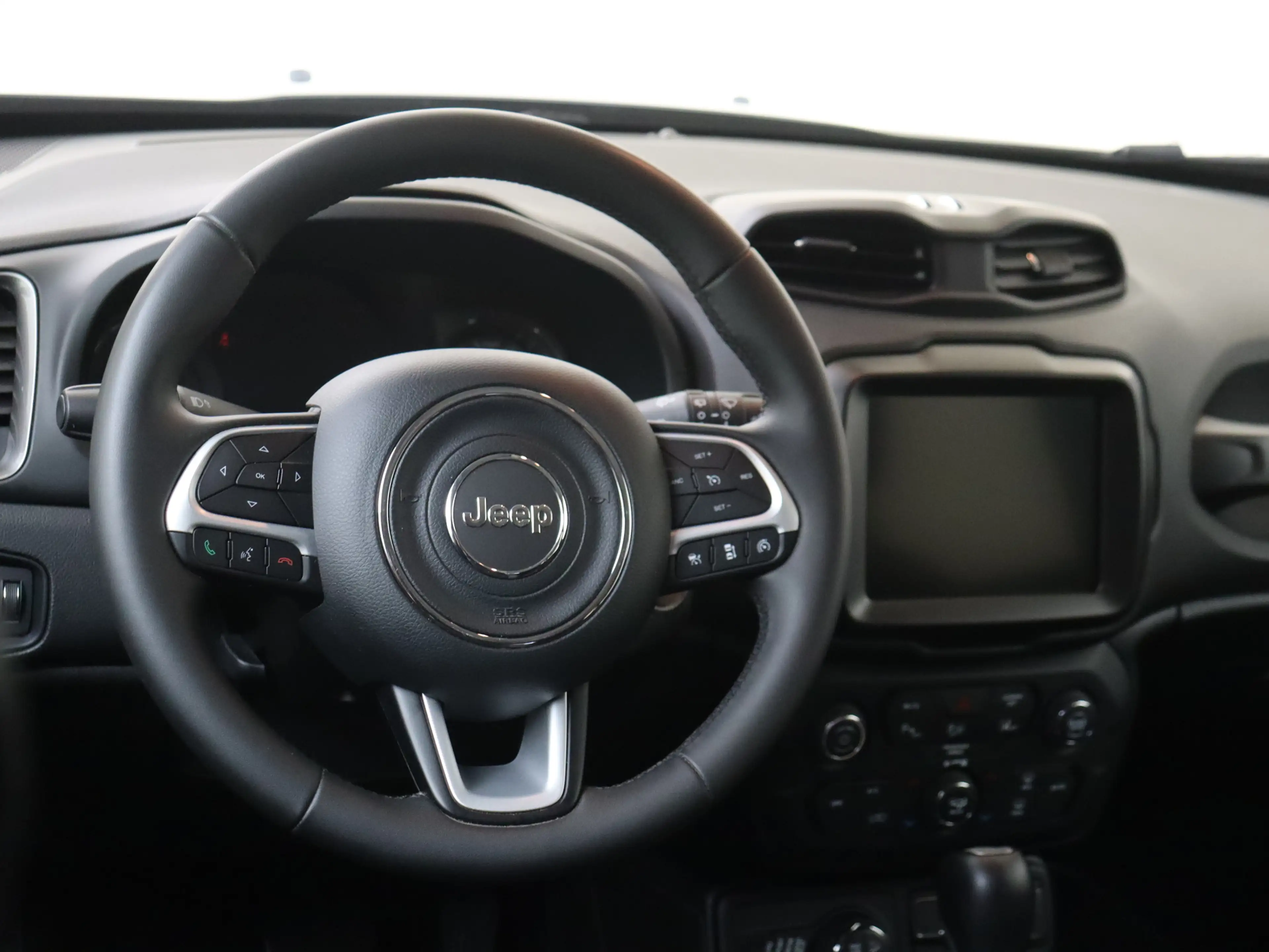 Jeep Renegade 4xe 190 Plug-in Hybrid Limited | | 4WD | Camera | — photo 4