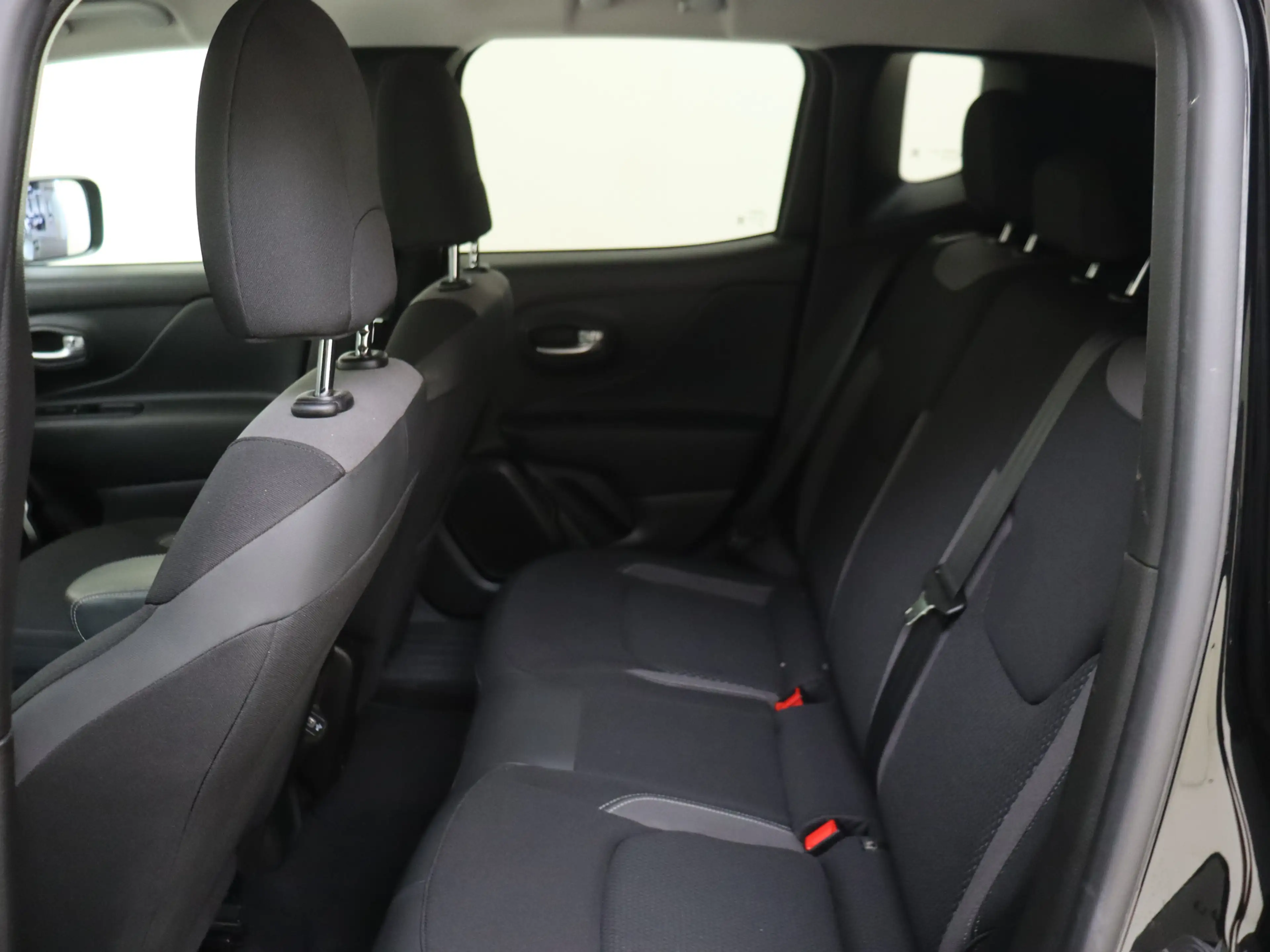 Jeep Renegade 4xe 190 Plug-in Hybrid Limited | | 4WD | Camera | — photo 10