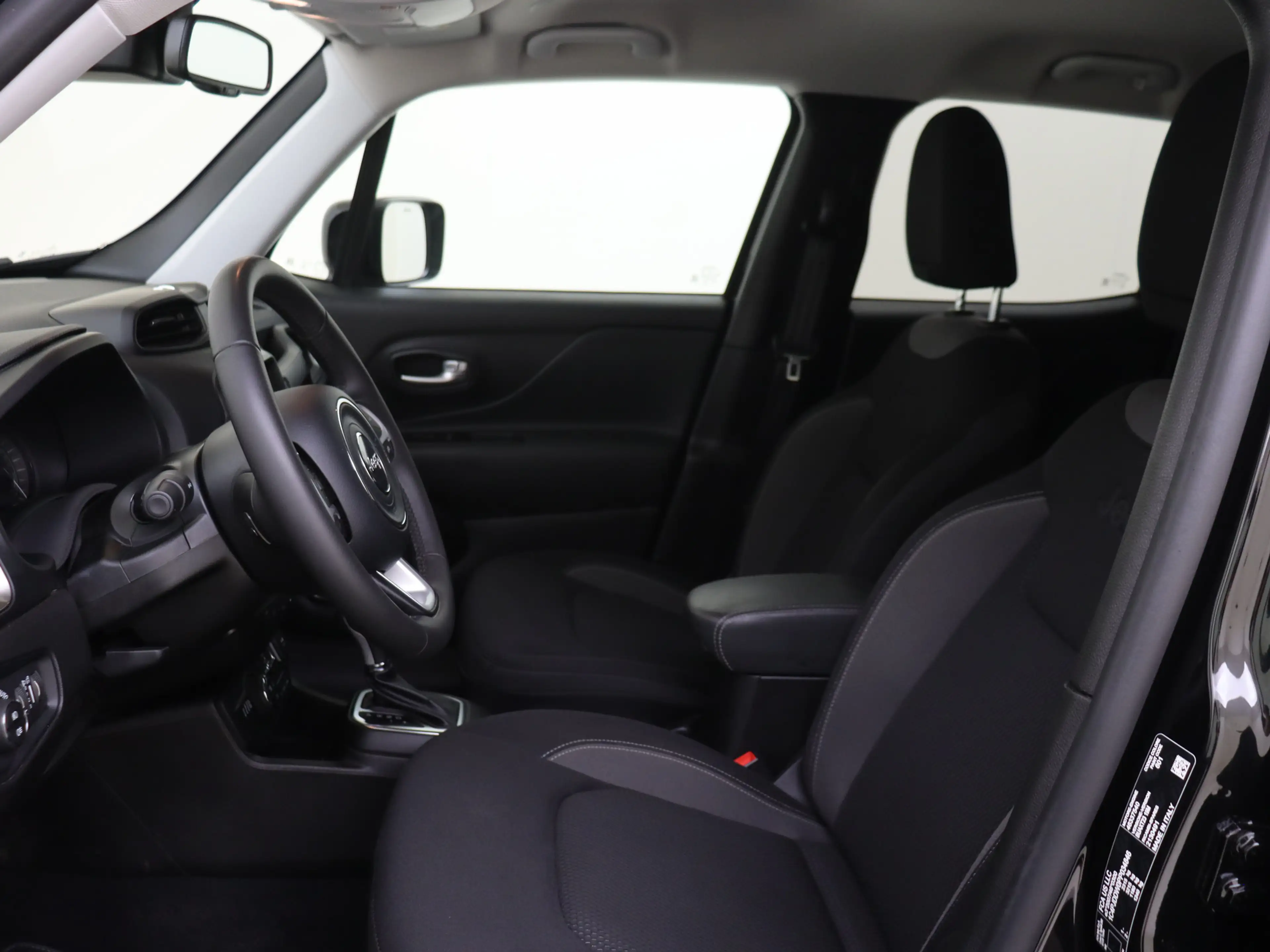 Jeep Renegade 4xe 190 Plug-in Hybrid Limited | | 4WD | Camera | — photo 7