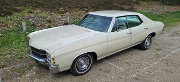 4 deurs sedan, bouwjaar 1971