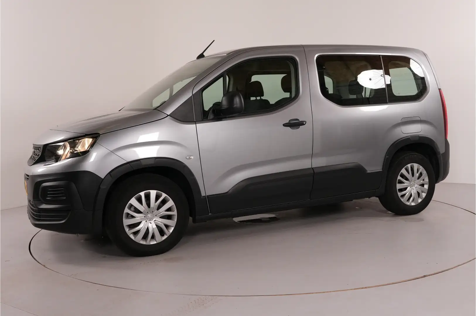 Peugeot e-Rifter EV Active Pack 50 kWh/136pk | Airco | Cruise | DAB Szürke - 2