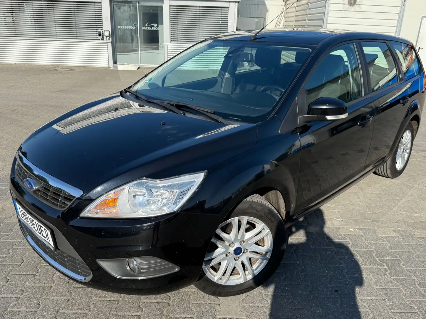 Ford Focus Turnier Ghia/1 Jahr Garantie- Schiebedach Negro - 1