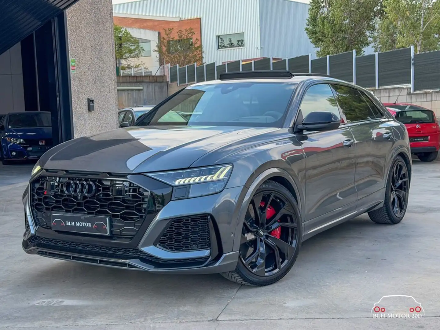 Audi Q8 RS TFSI 441kW (600CV) quattro tipt Gris - 1