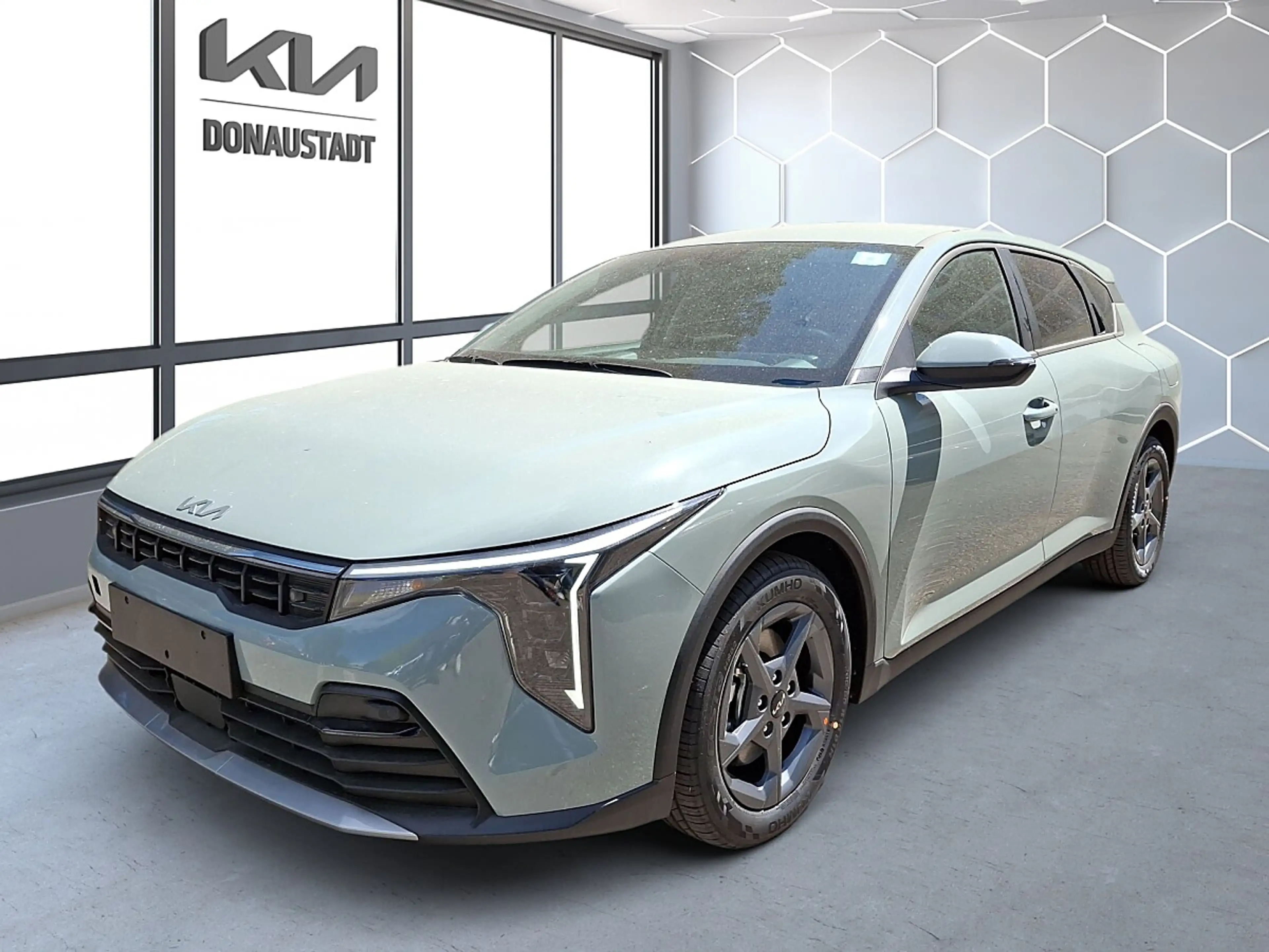 Kia K4 1,0 TGDI 48V Silber DCT | AUTO WIEN NORD