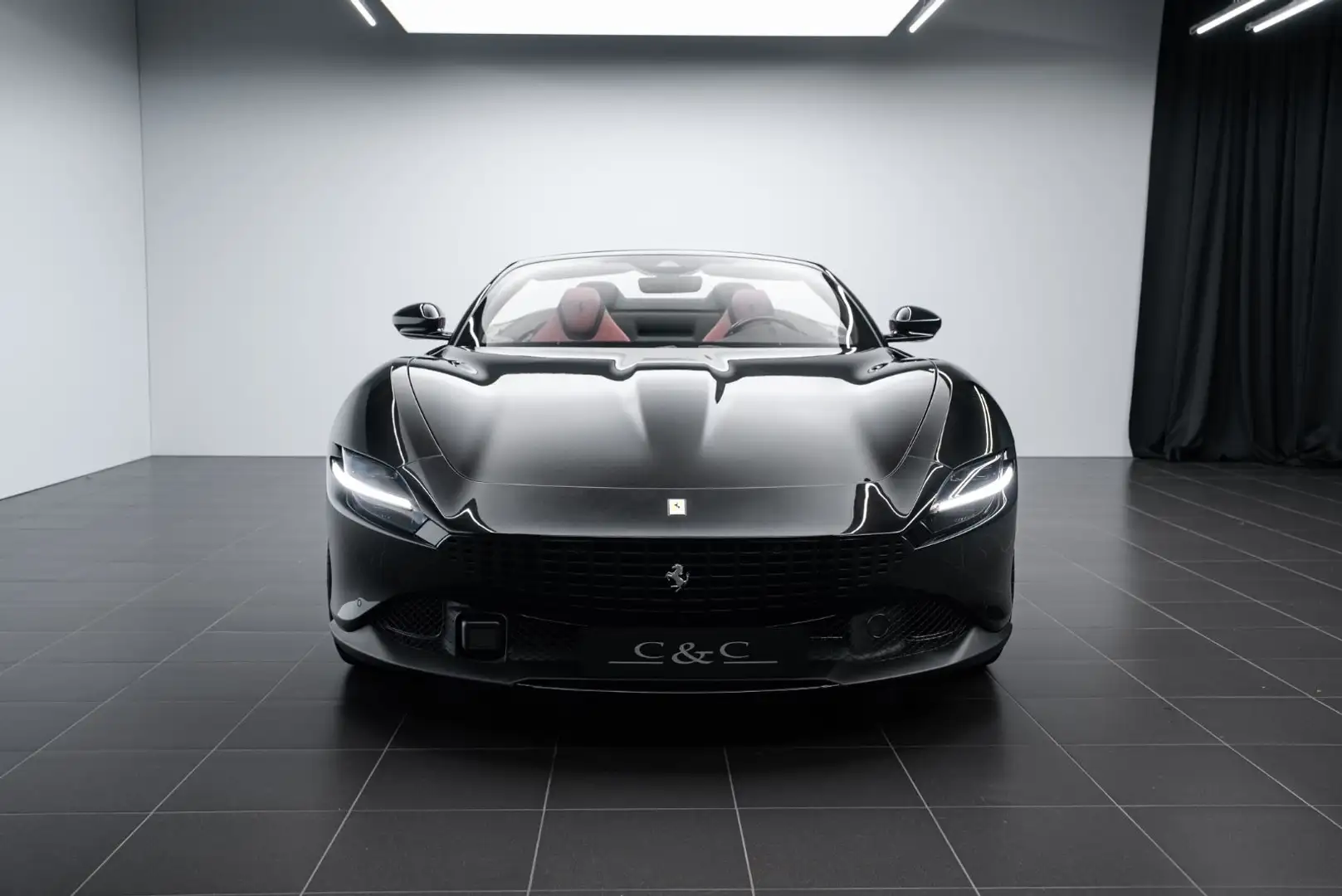 Ferrari Roma Spider CARBON/DAYTONA/PASSENGER DISPLAY Schwarz - 2