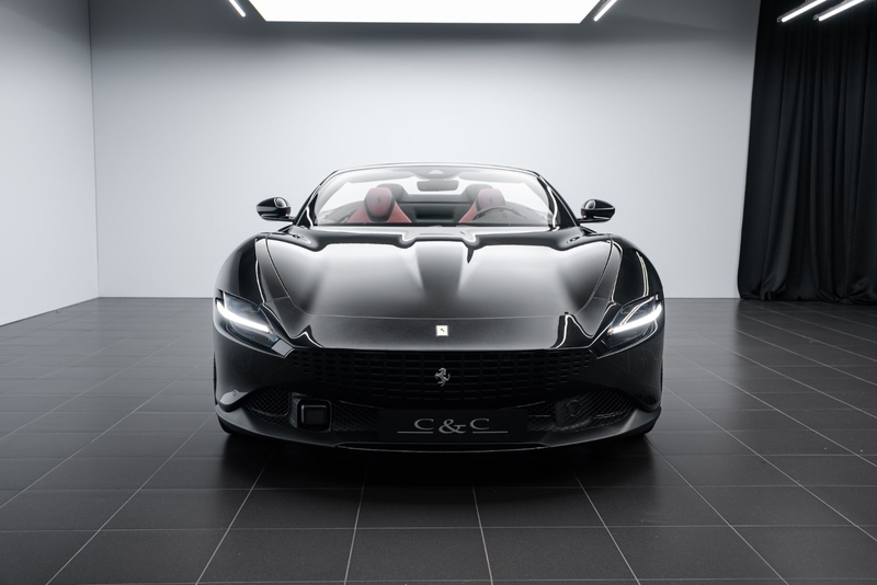 Ferrari Roma Spider CARBON/DAYTONA/PASSENGER DISPLAY — photo 2