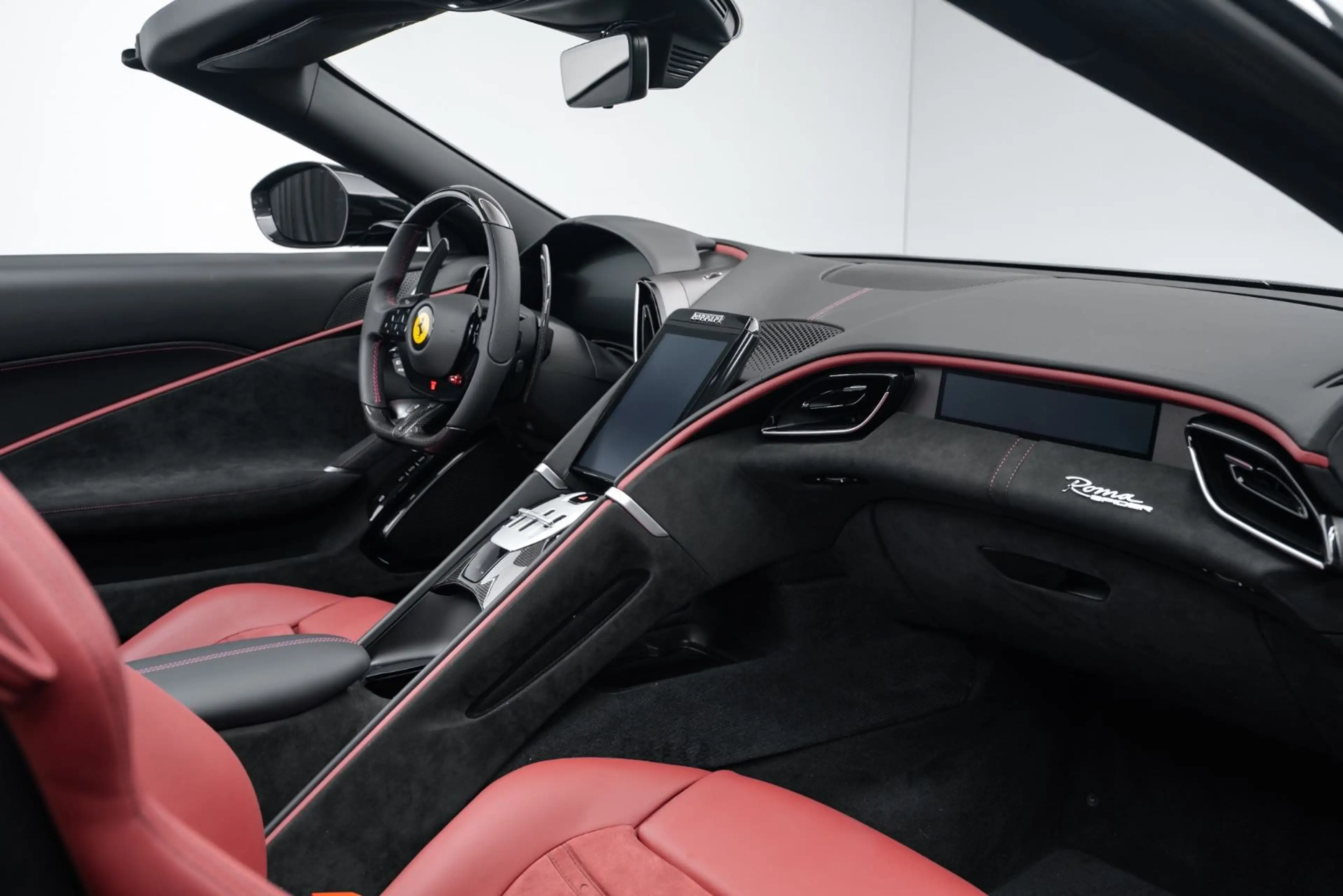 Ferrari Roma Spider CARBON/DAYTONA/PASSENGER DISPLAY — photo 10