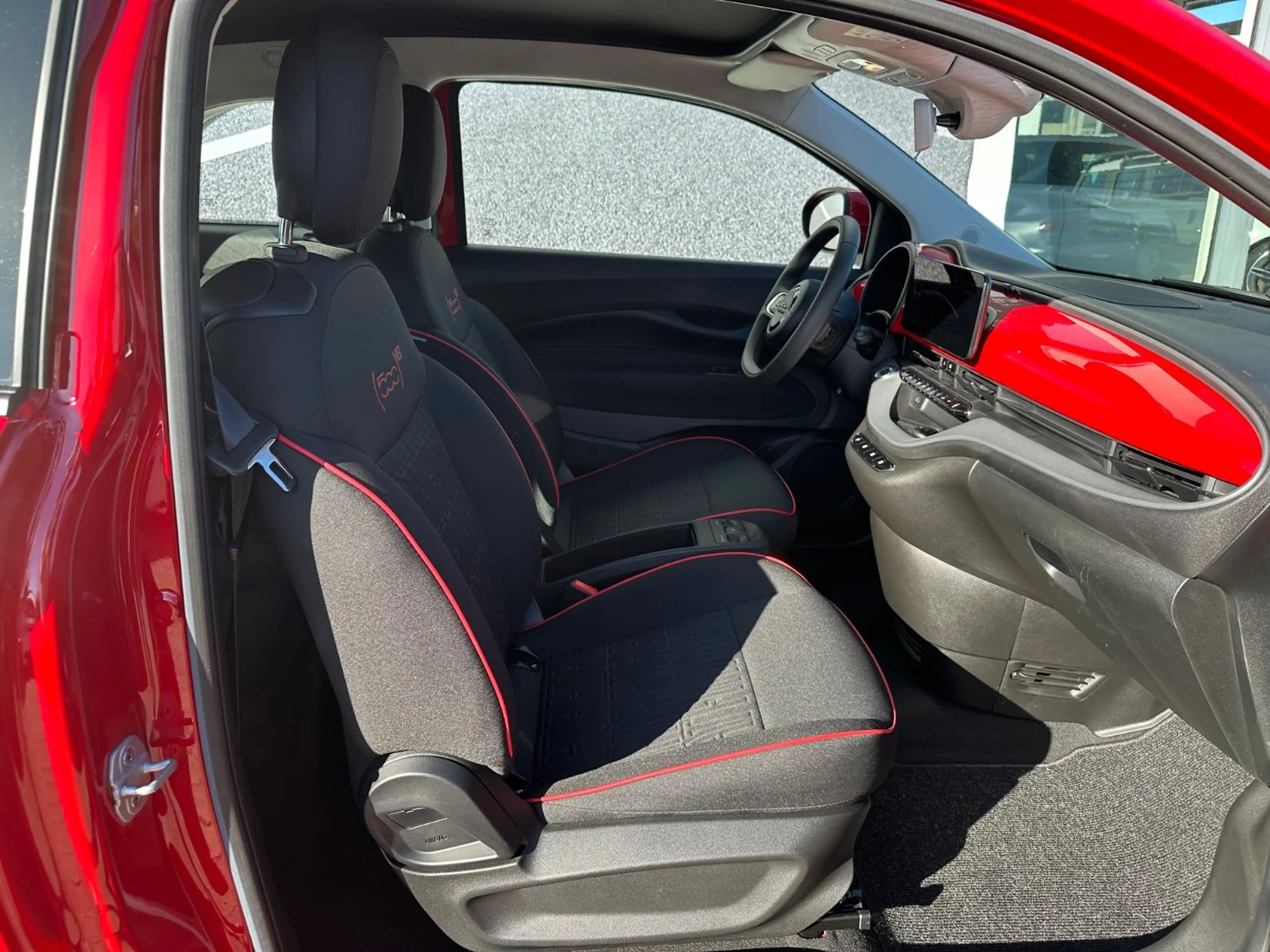 Fiat 500e 500 e Red Cabrio Navi Temp. SHZ DAB uvm. — photo 14