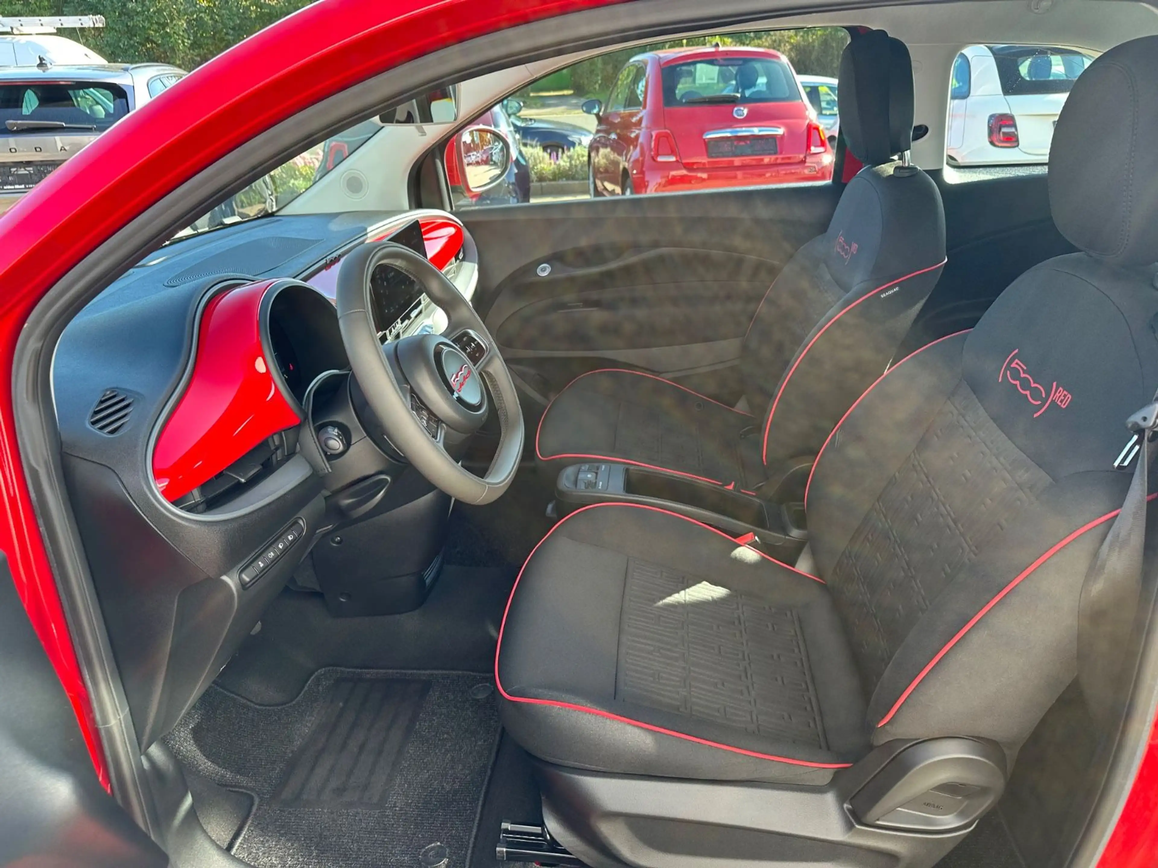Fiat 500e 500 e Red Cabrio Navi Temp. SHZ DAB uvm. — photo 9