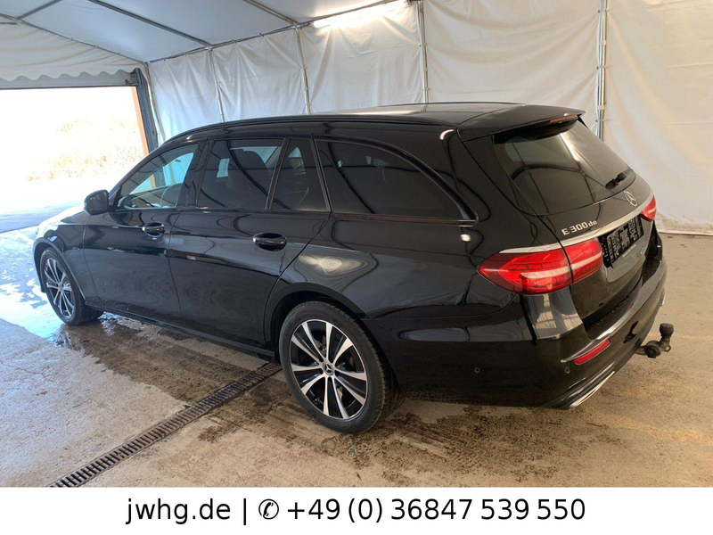 Mercedes-Benz E 300 de Avantg Multibeam Distronic+ Pano Night — photo 8
