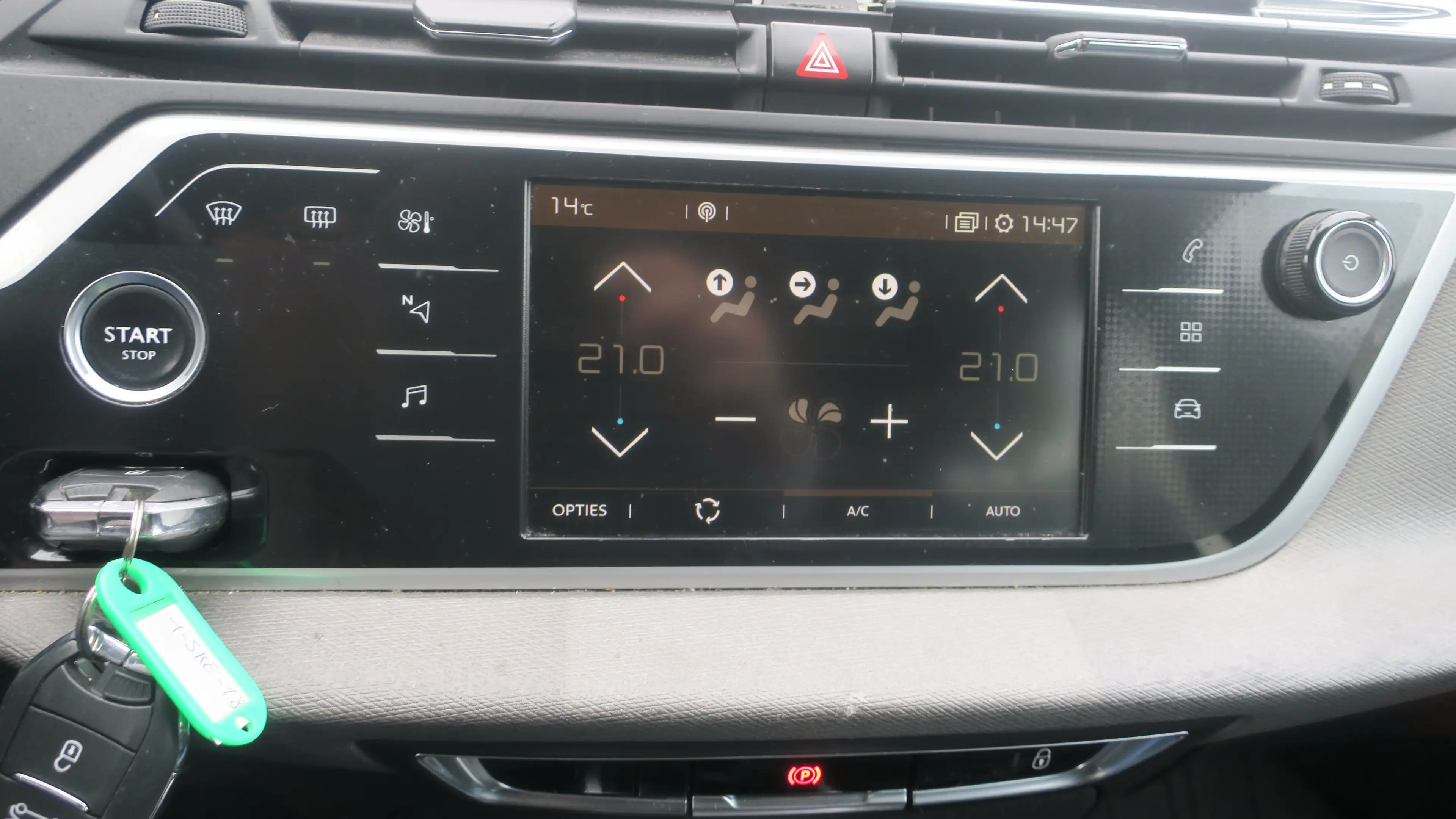 Citroen C4 Picasso C4 Picasso e-HDi 115 Business Class — photo 12