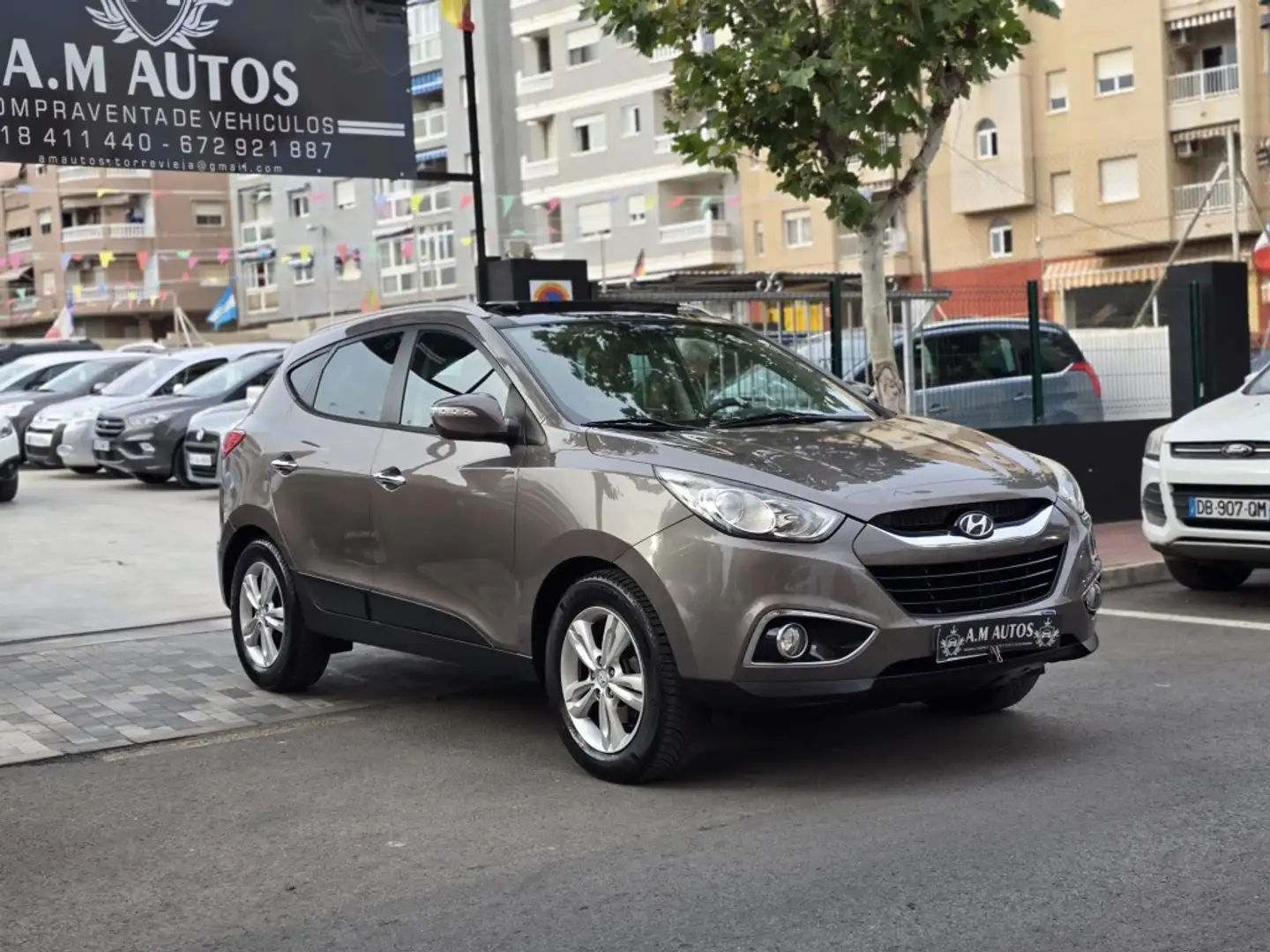 Hyundai iX35 Todoterreno Automático de 5 Puertas Marrón - 1