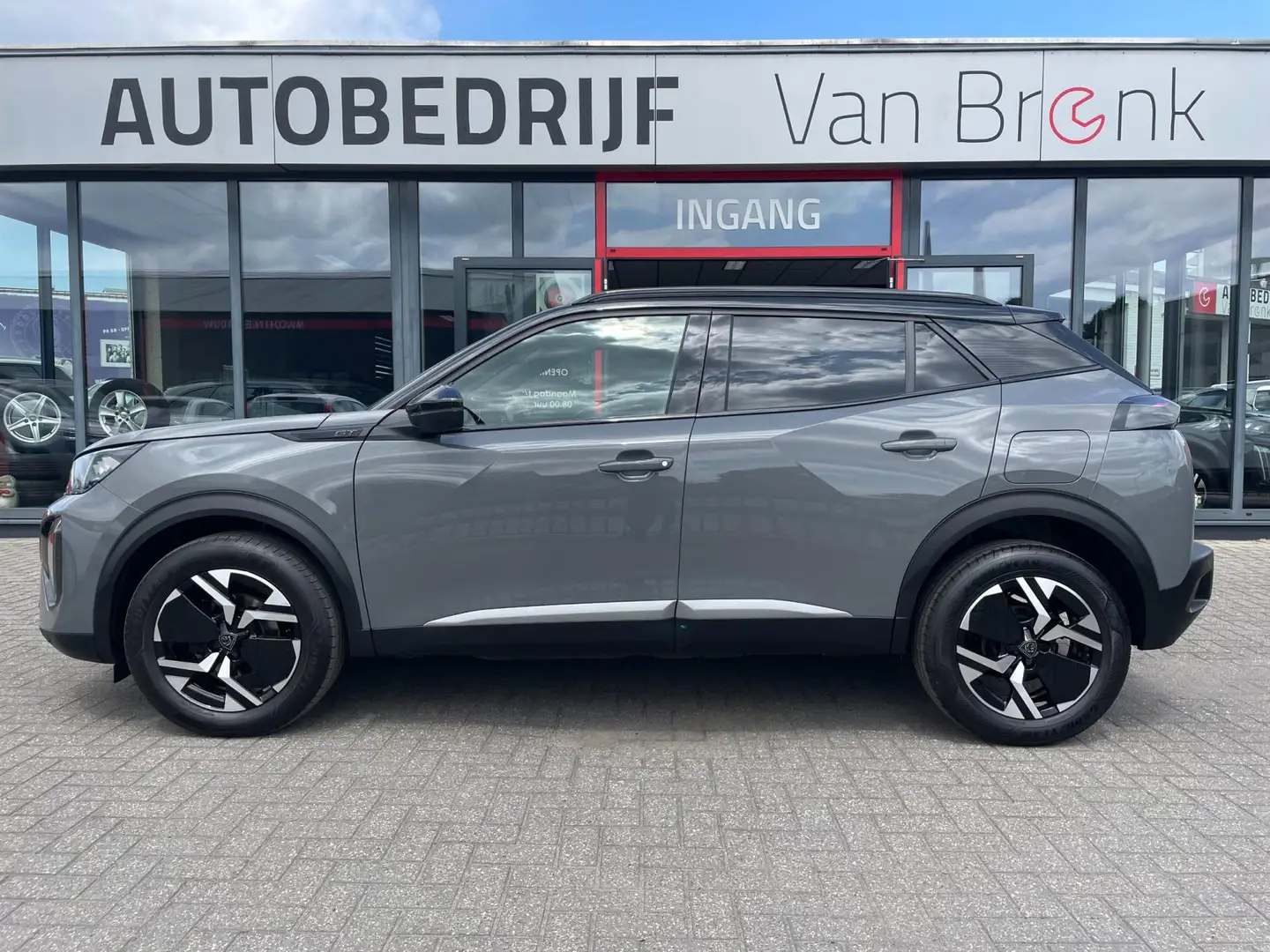 Peugeot 2008 1.2 PureTech 130 GT | Camera | PDC | Carplay Grijs - 2
