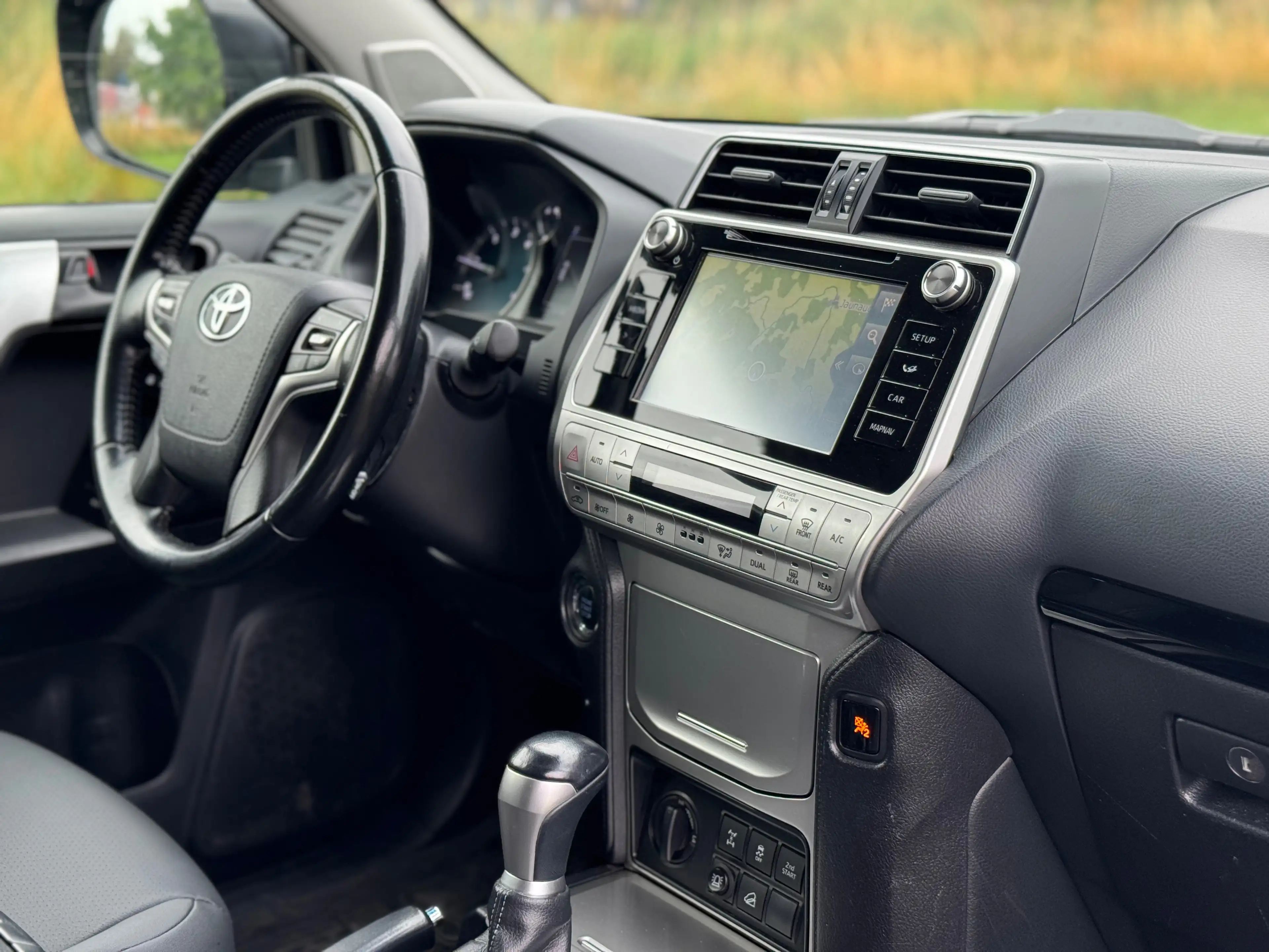 Toyota Land Cruiser Land Cruiser 2.8 D-4D Country EXPORT ONLY — photo 9