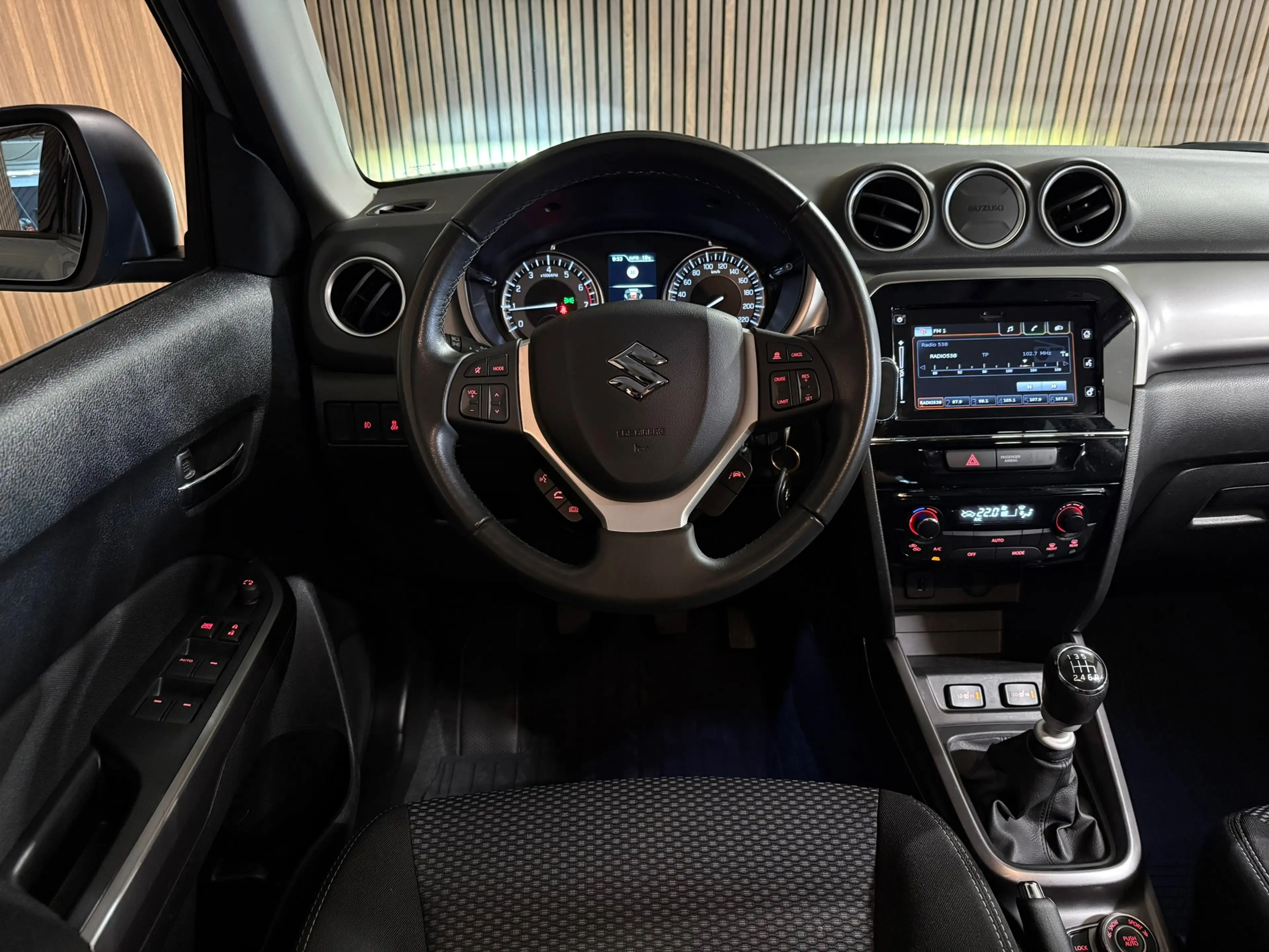 Suzuki Vitara 1.4 Boosterjet Select Smart Hybrid AllGrip — photo 11