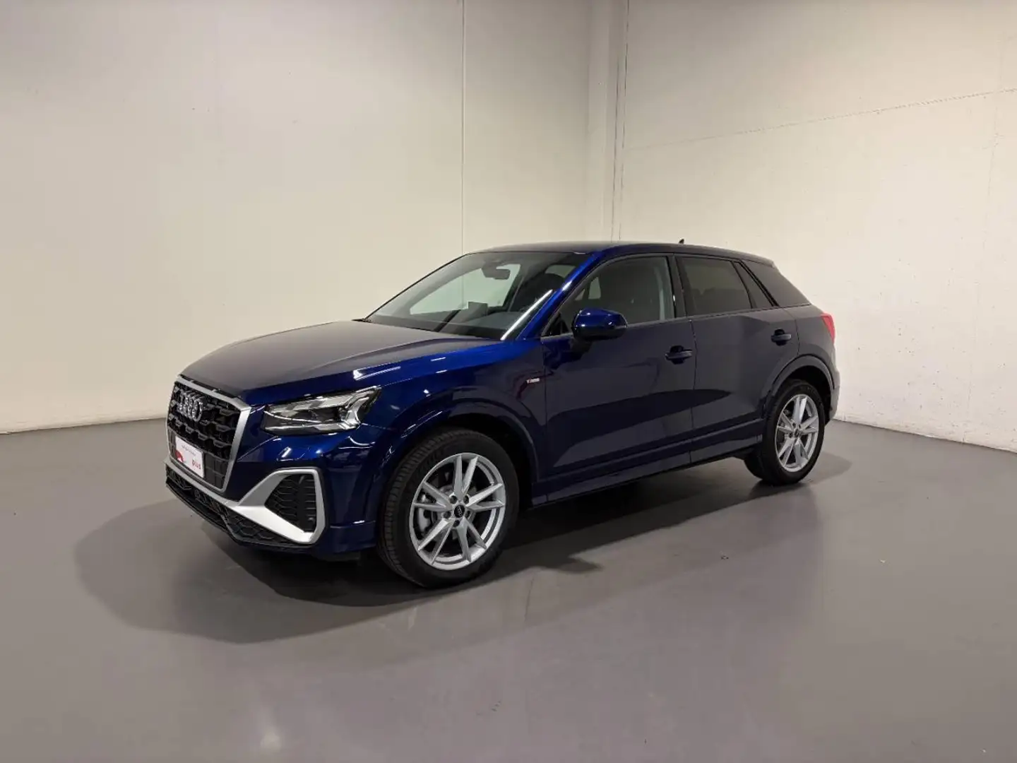 Audi Q2 35 TFSI S-TRONIC S-LINE EDITION Blau - 1