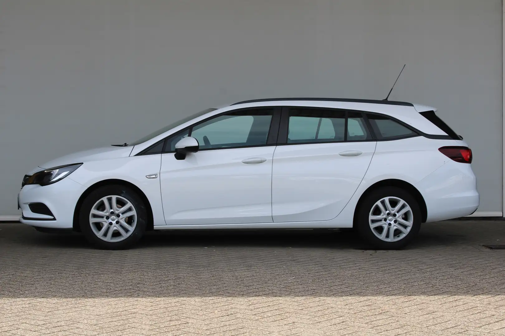 Opel Astra Sports Tourer 1.0 Edition | Apple Carplay/Android Wit - 2