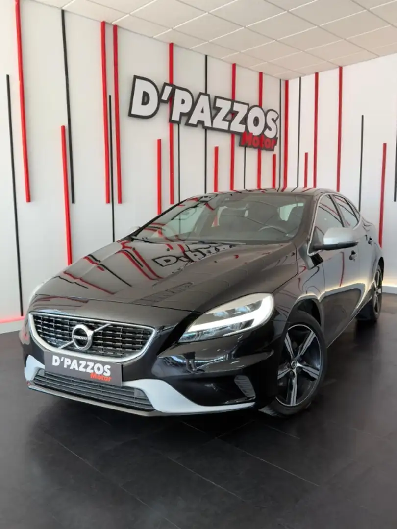 Volvo V40 D2 R-Design Momentum 120 Gris - 1