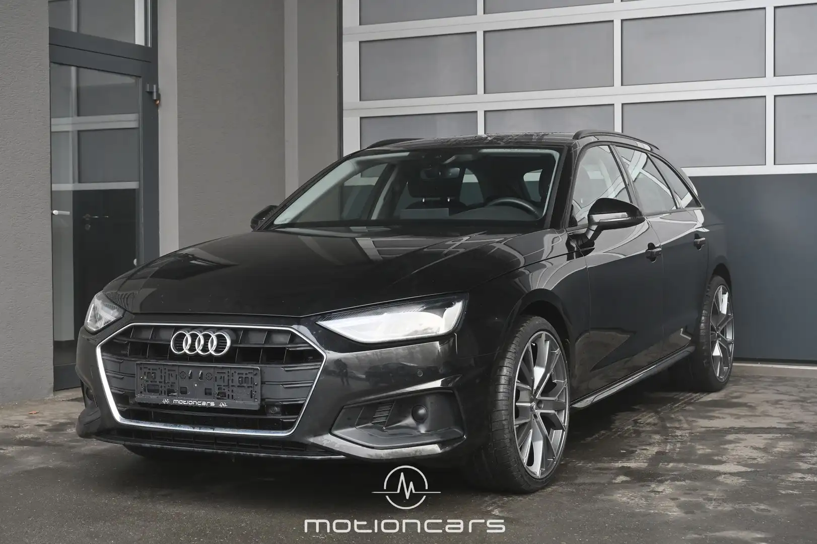 Audi A4 30 2.0 TDI S-tronic Pickerl NEU Schwarz - 1
