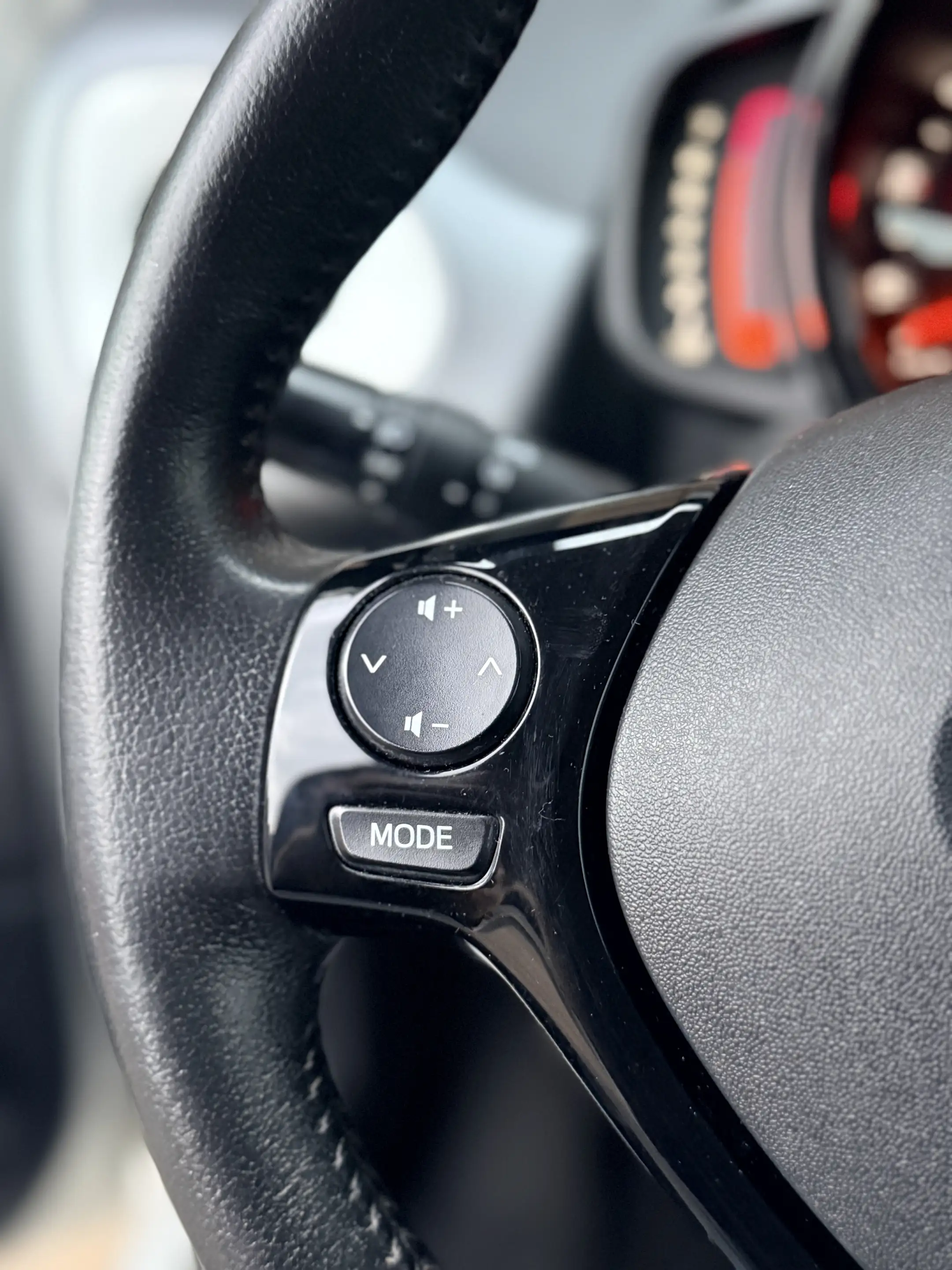 Toyota Aygo 1.0 VVT-i x-play·Carplay·Camera·Airco·Dealer ond.· — photo 18
