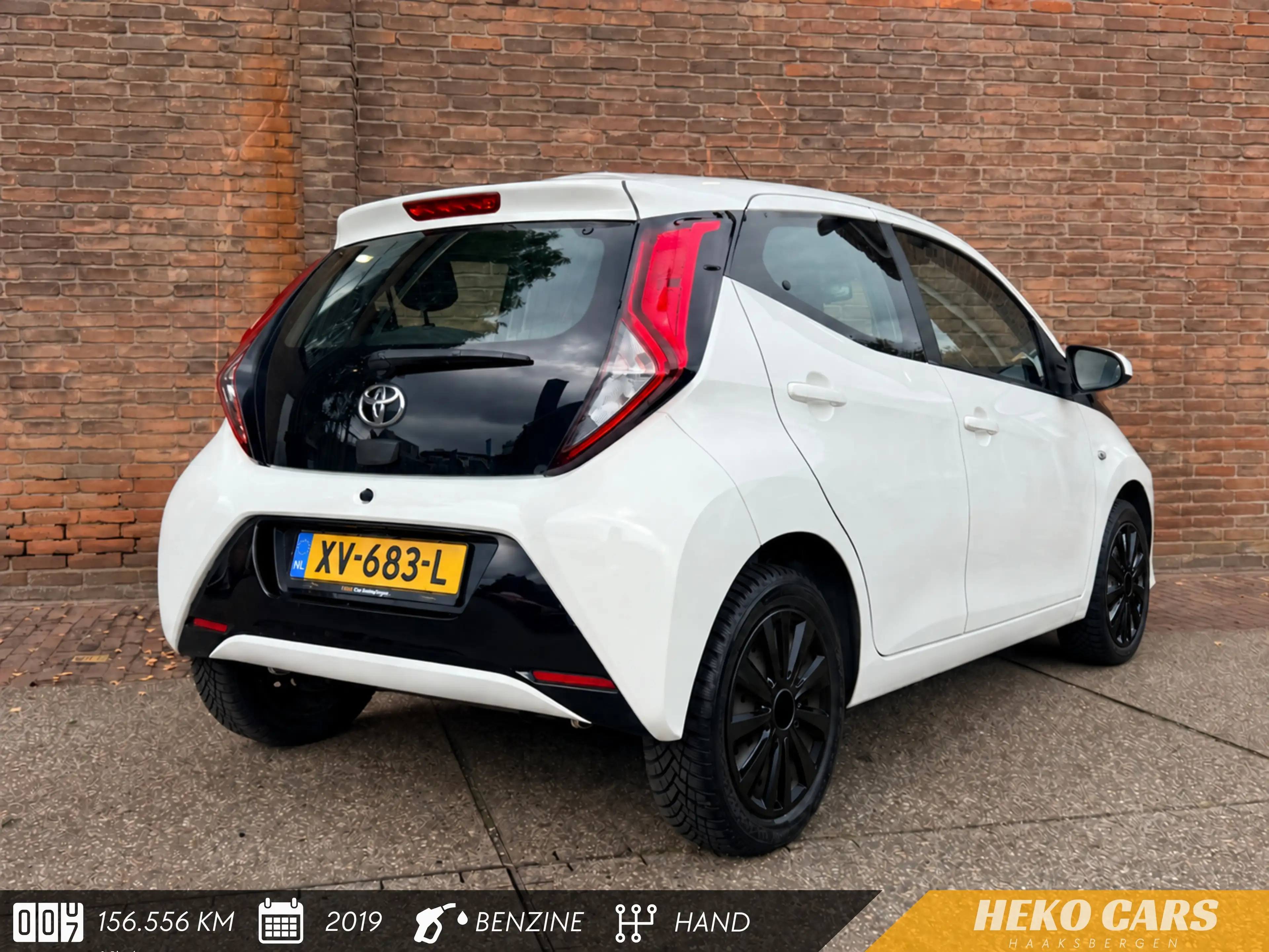 Toyota Aygo 1.0 VVT-i x-play·Carplay·Camera·Airco·Dealer ond.· — photo 8