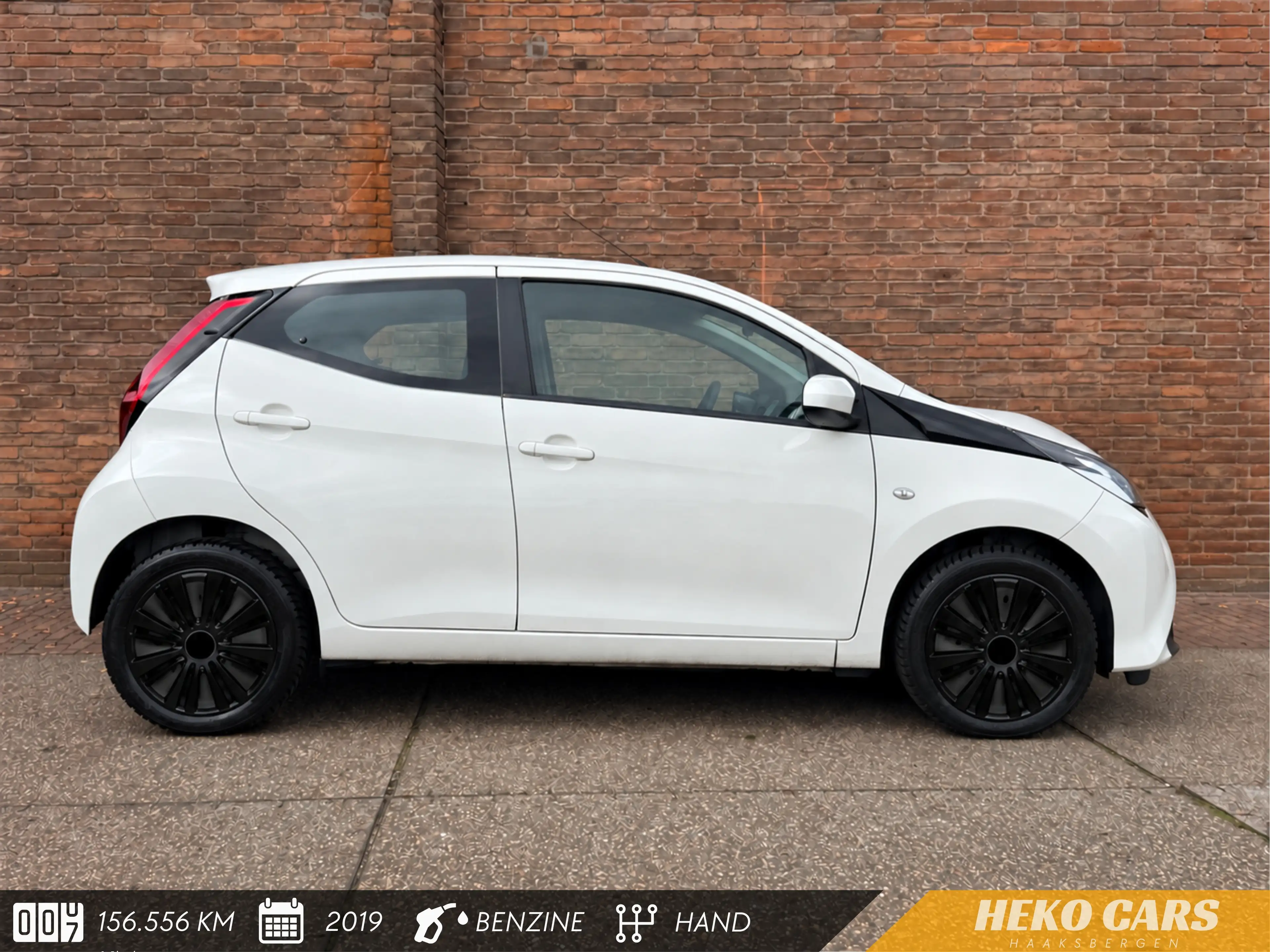 Toyota Aygo 1.0 VVT-i x-play·Carplay·Camera·Airco·Dealer ond.· — photo 7