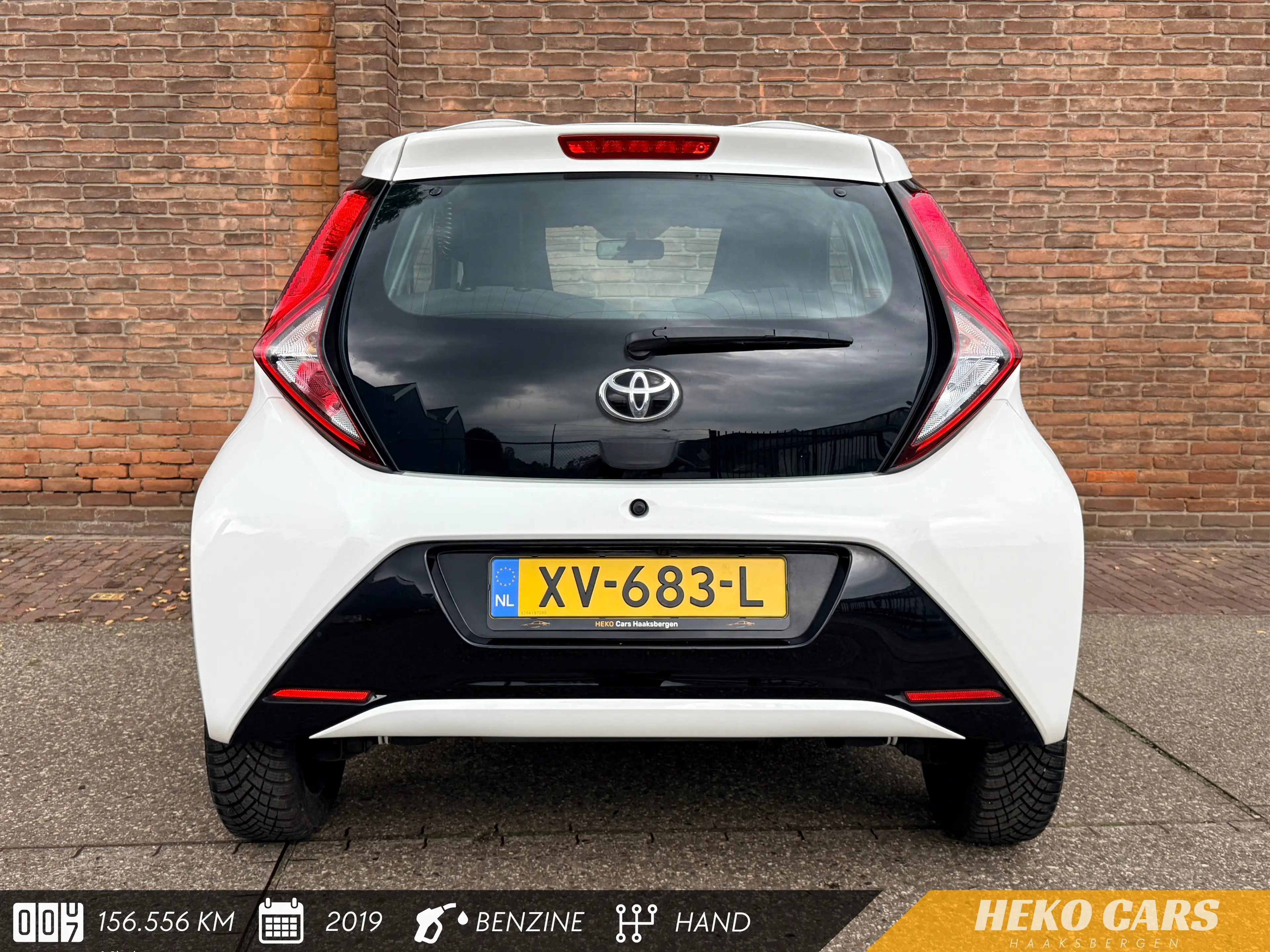 Toyota Aygo 1.0 VVT-i x-play·Carplay·Camera·Airco·Dealer ond.· — photo 9