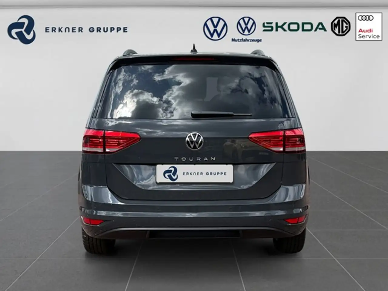 Volkswagen Touran 1.5TSI DSG Comfortline 4