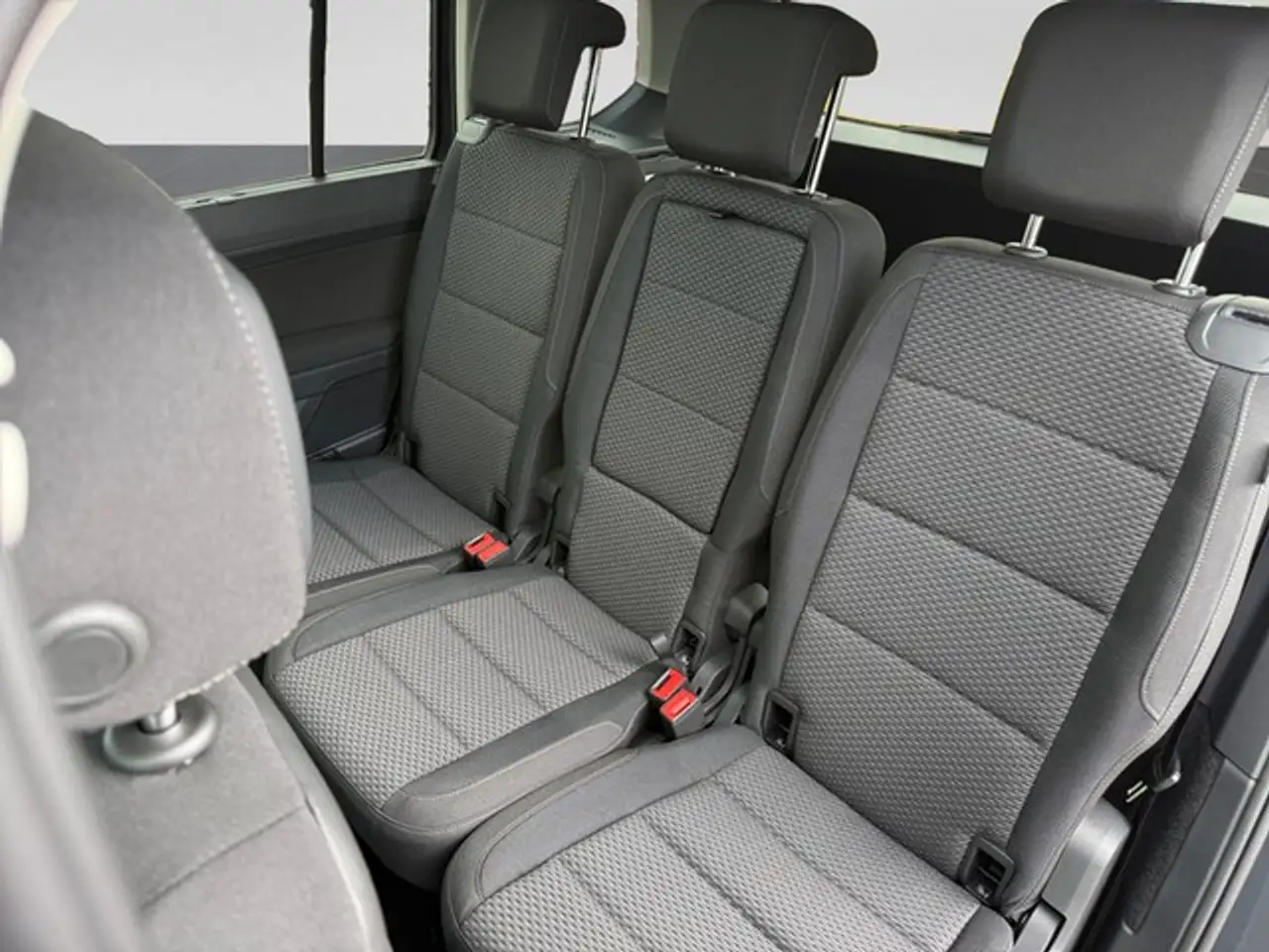 Volkswagen Touran 1.5TSI DSG Comfortline 16
