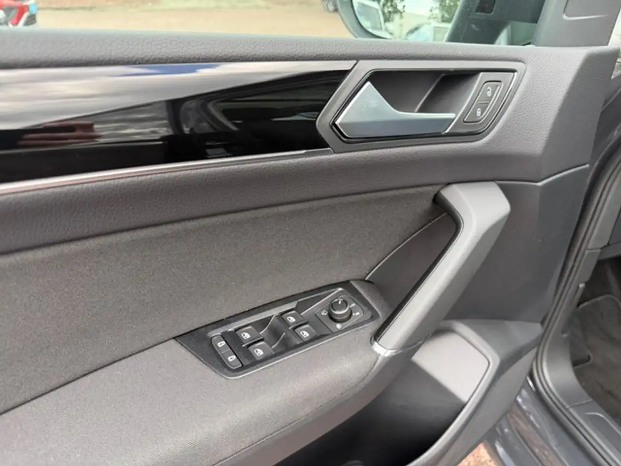 Volkswagen Touran 1.5TSI DSG Comfortline 11