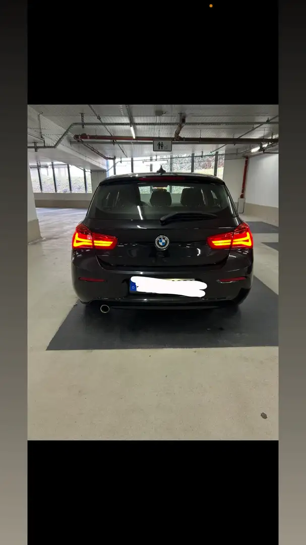 BMW 118 118i Aut. Advantage Schwarz - 2