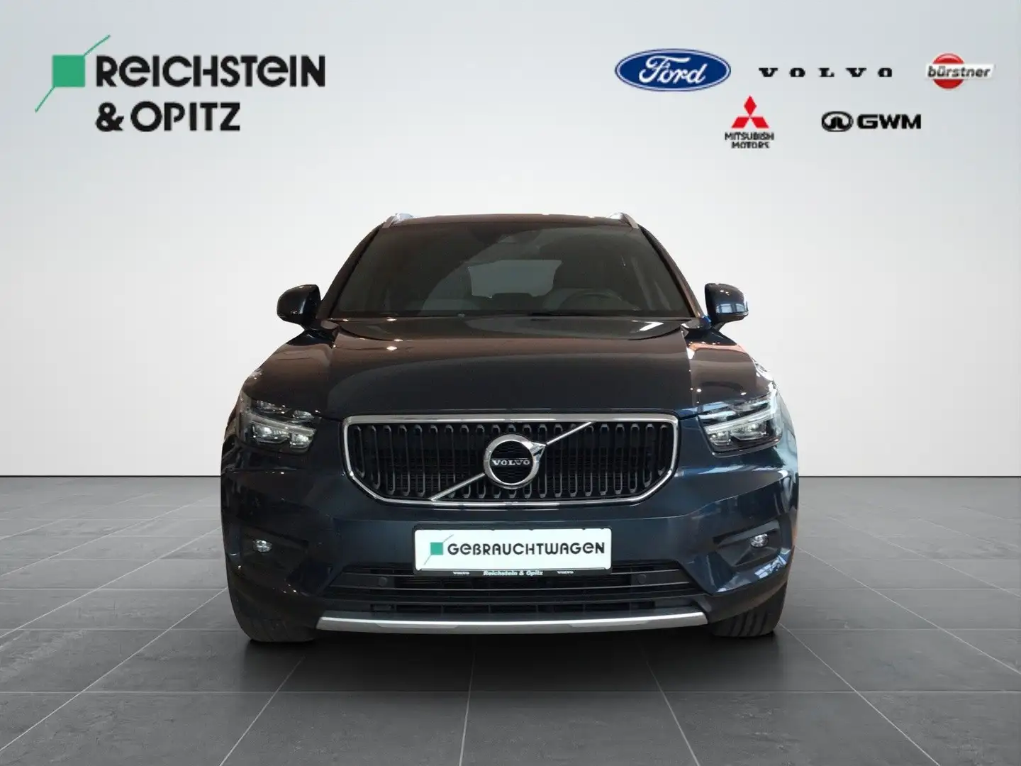 Volvo XC40 B4 Momentum Pro Geartronic Blau - 2