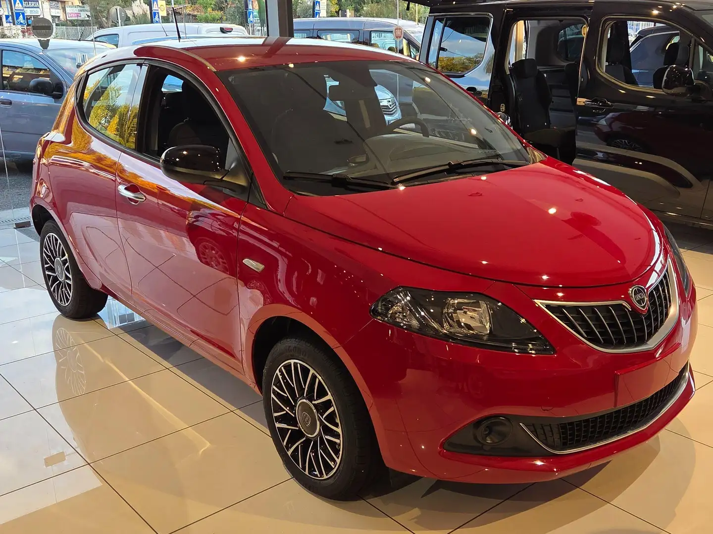 Lancia Ypsilon Ypsilon III 2021 1.0 firefly hybrid Platino Rosso - 2